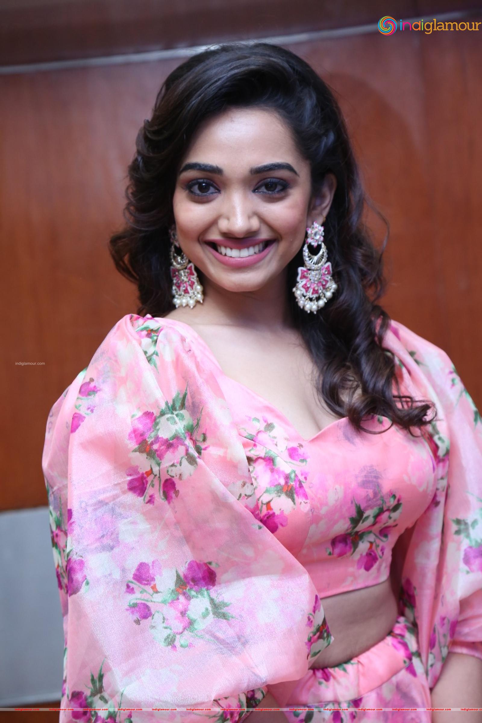 Saanve Megghana Actress hd photo