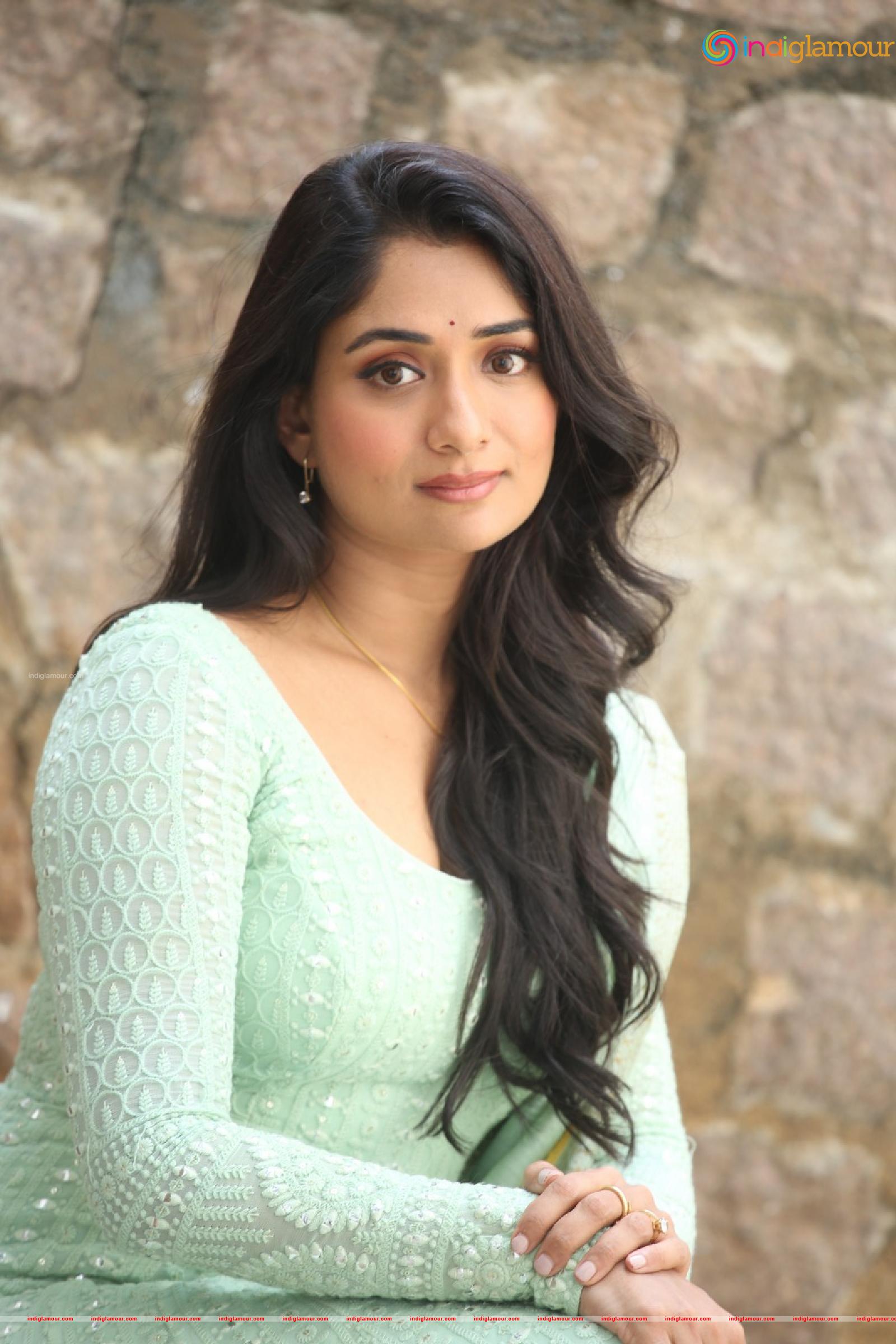 Sandhya Raju Actress hd photo