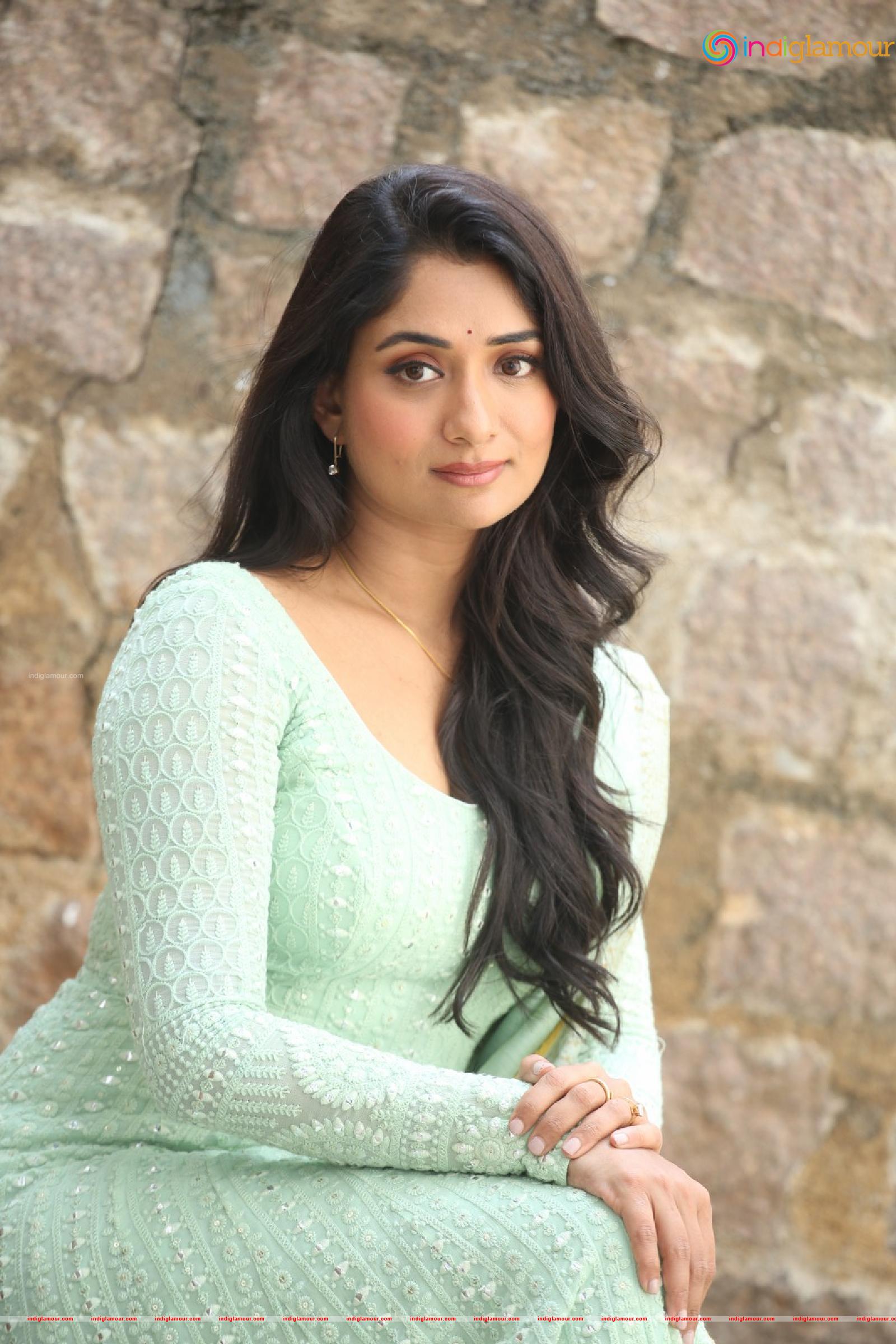 Sandhya Raju Actress hd photo