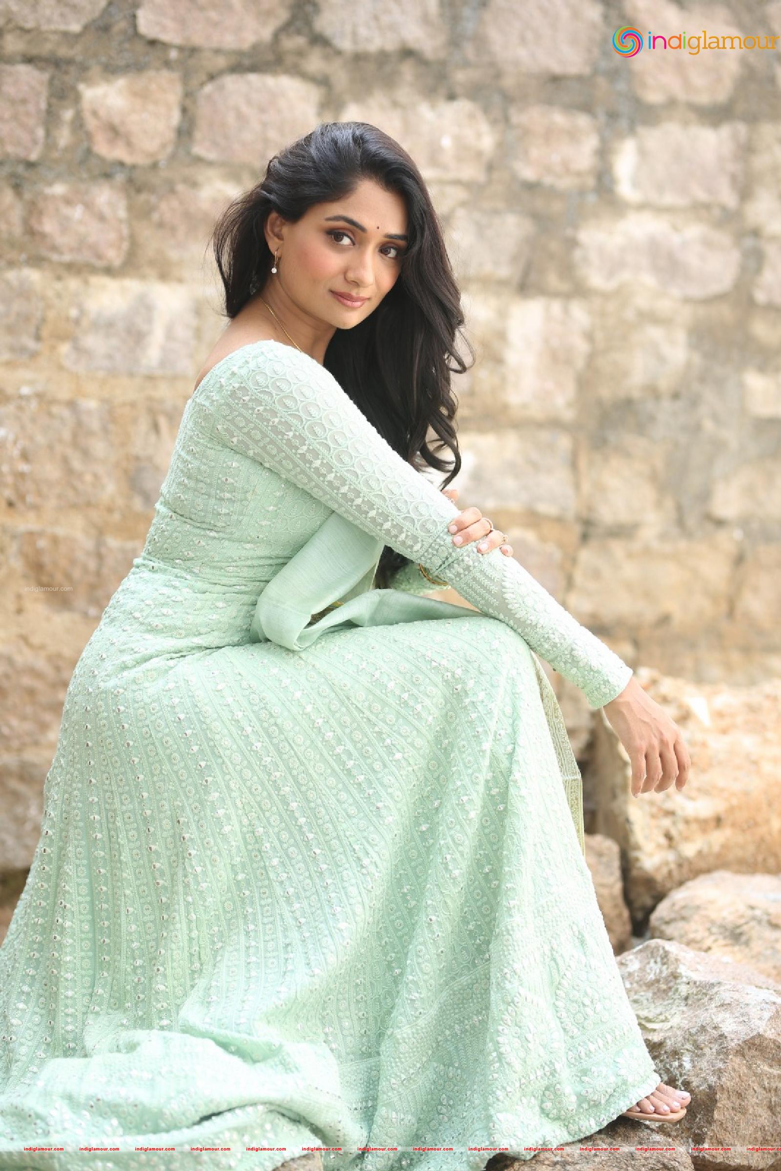 Sandhya Raju Actress hd photo
