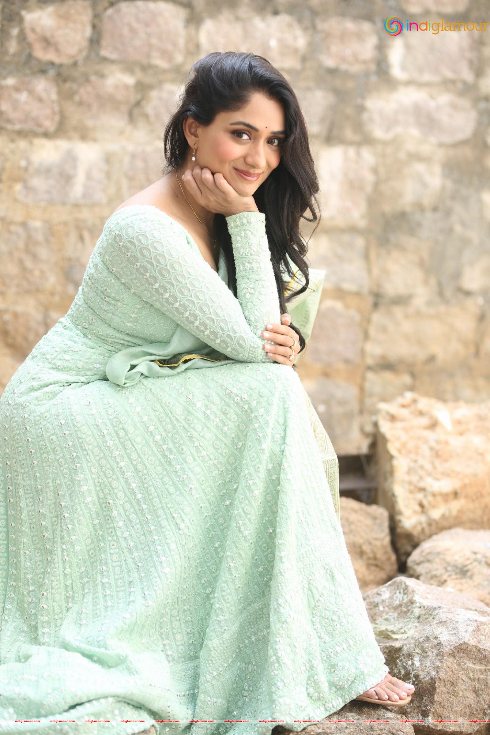 Sandhya Raju Actress hd photo