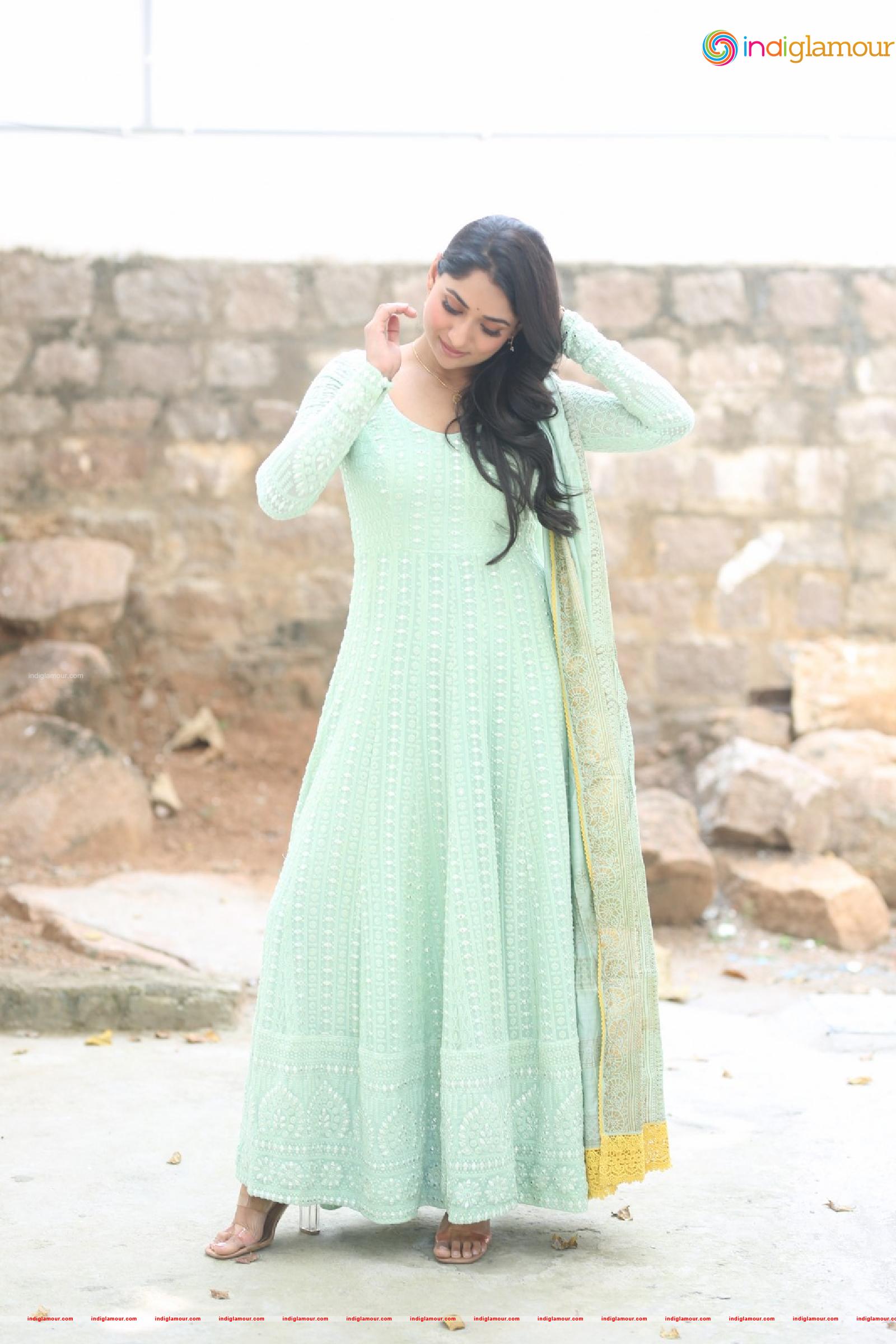 Sandhya Raju Actress hd photo