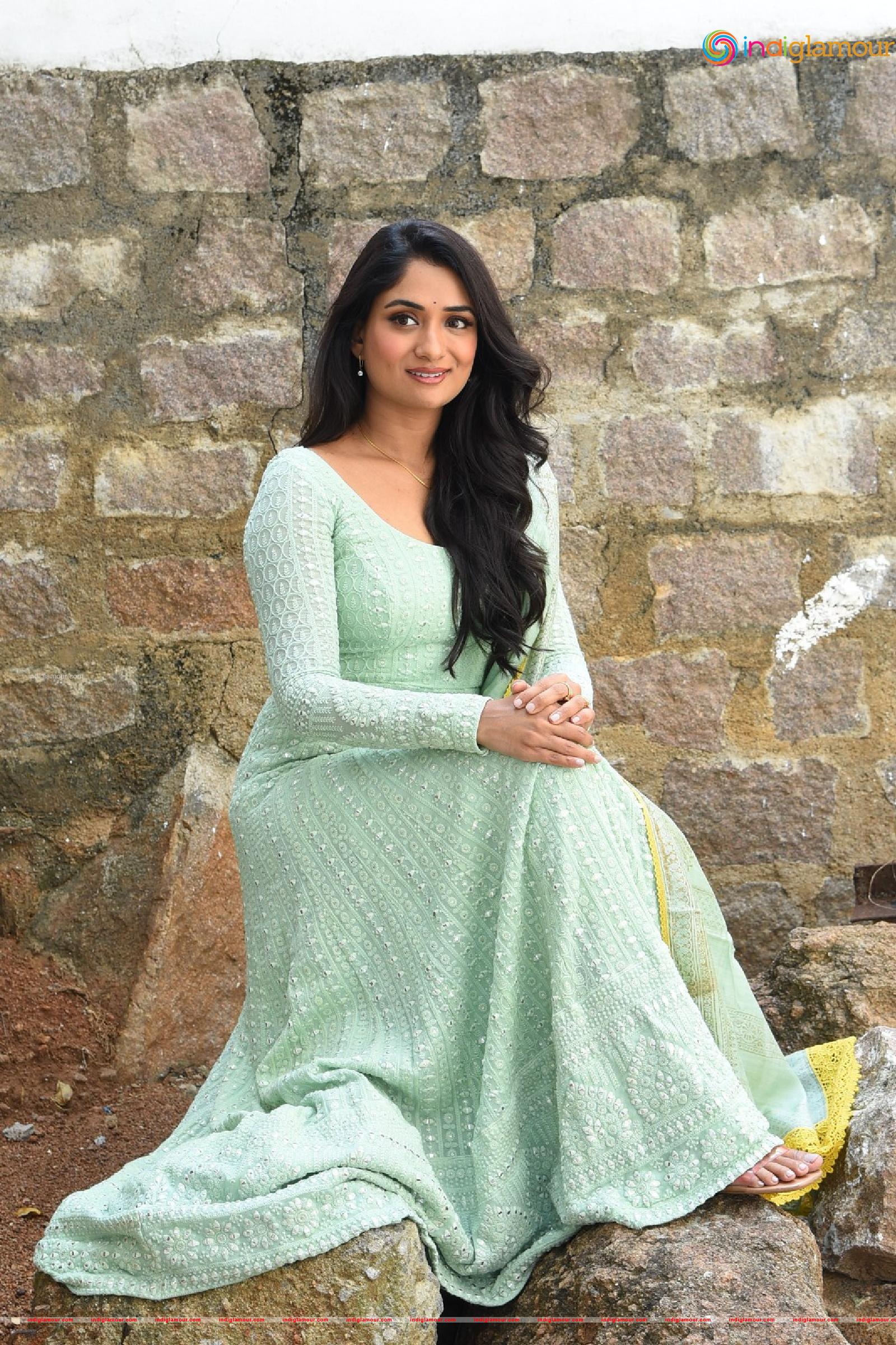 Sandhya Raju Actress hd photo