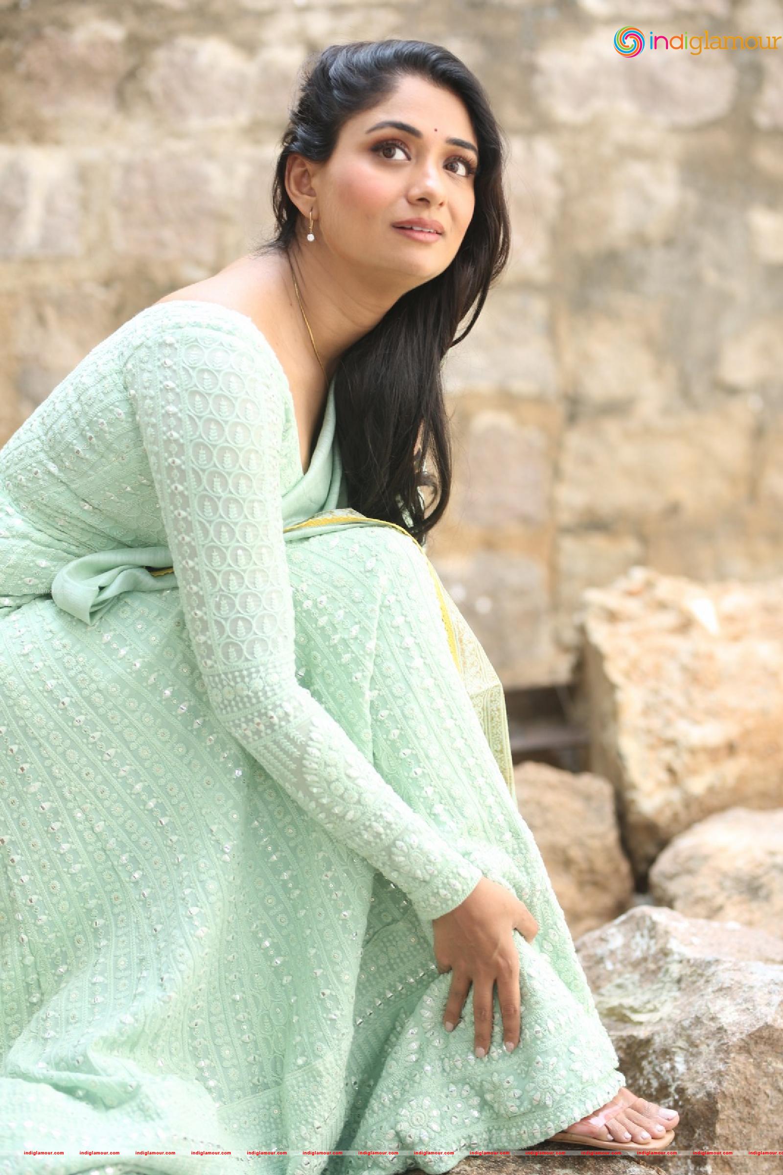 Sandhya Raju Actress hd photo
