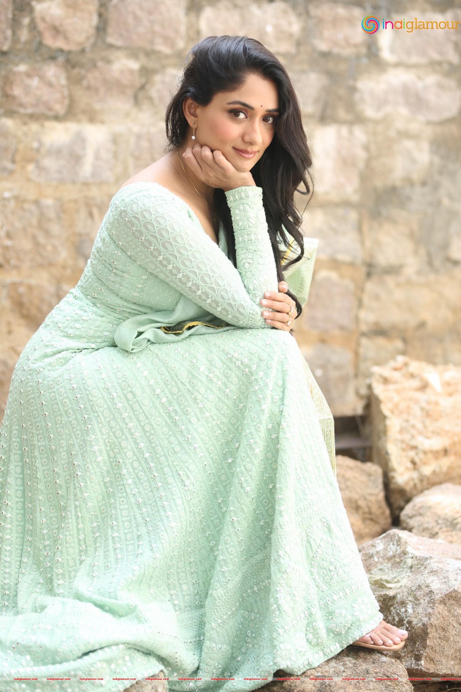 Sandhya Raju Actress hd photo
