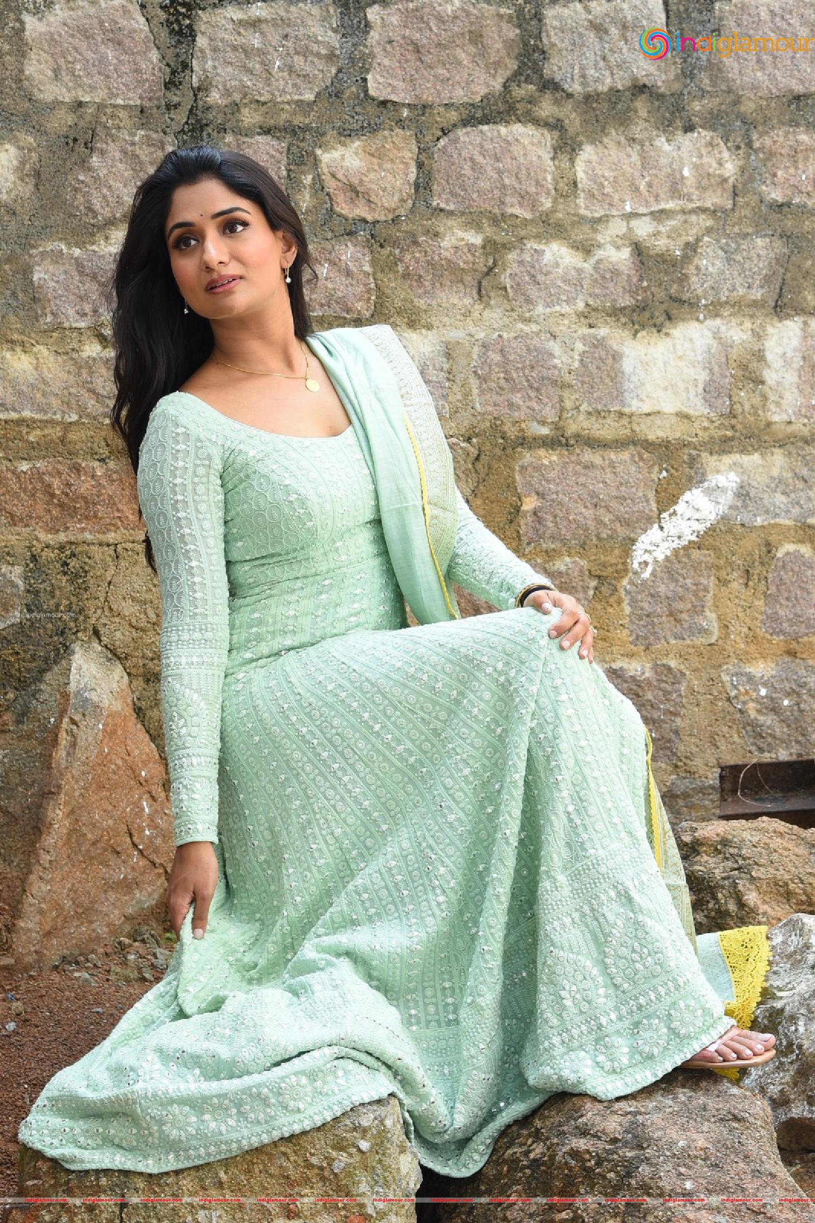 Sandhya Raju Actress hd photo