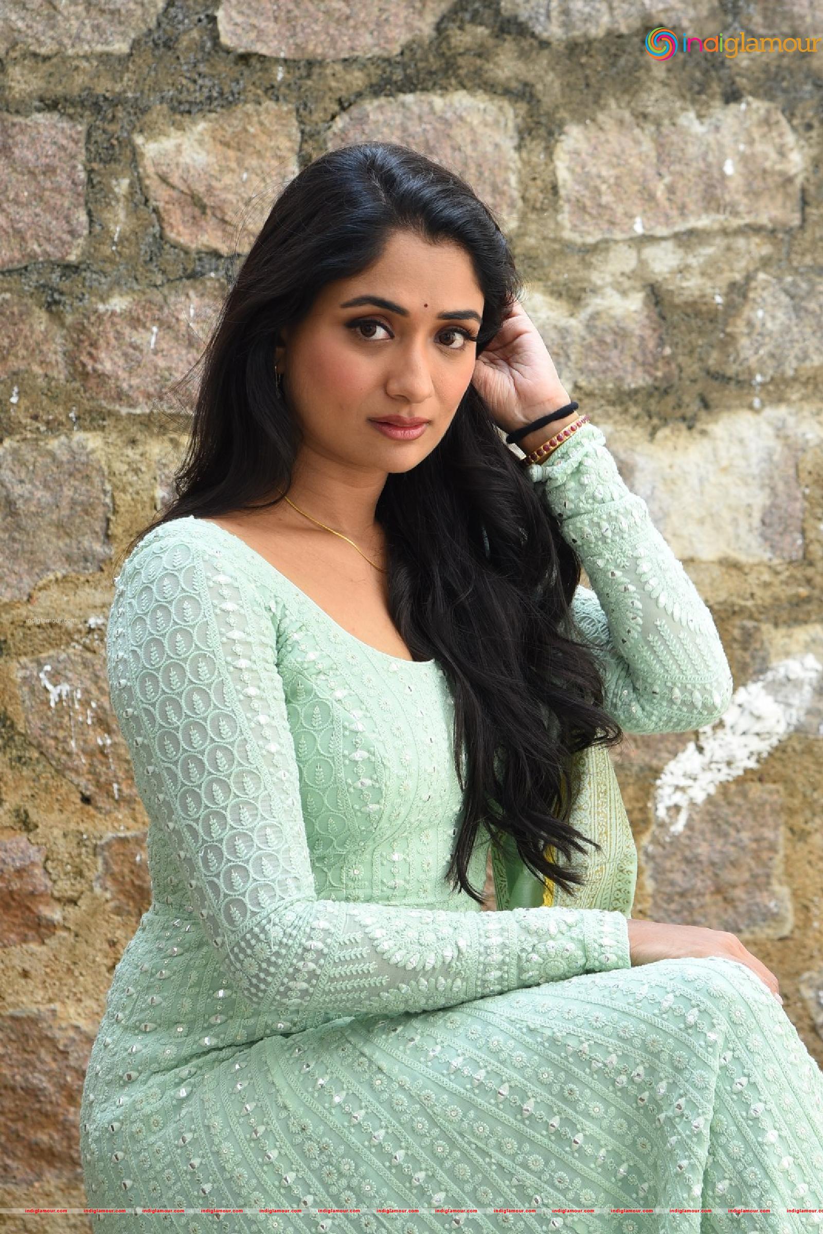 Sandhya Raju Actress hd photo