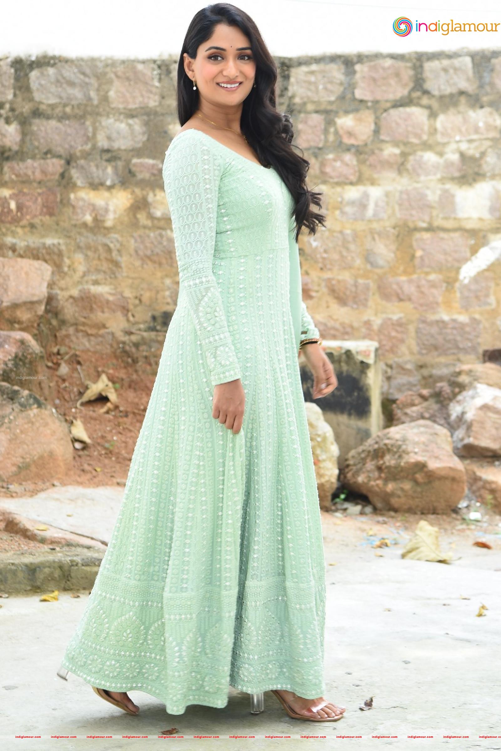 Sandhya Raju Actress hd photo