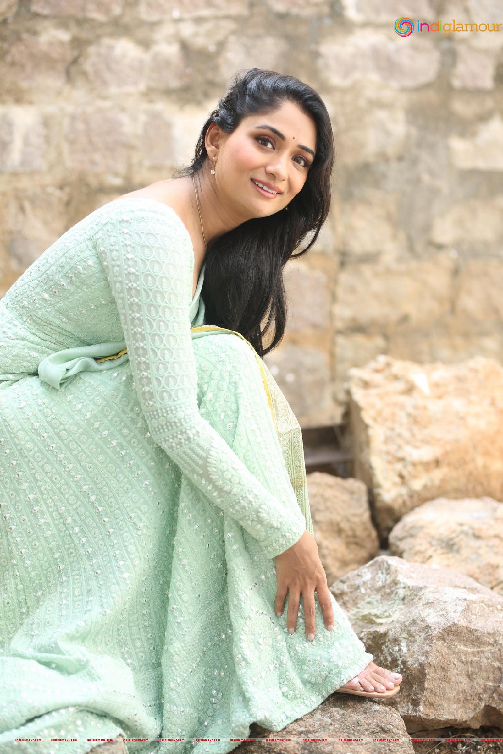 Sandhya Raju Actress hd photo