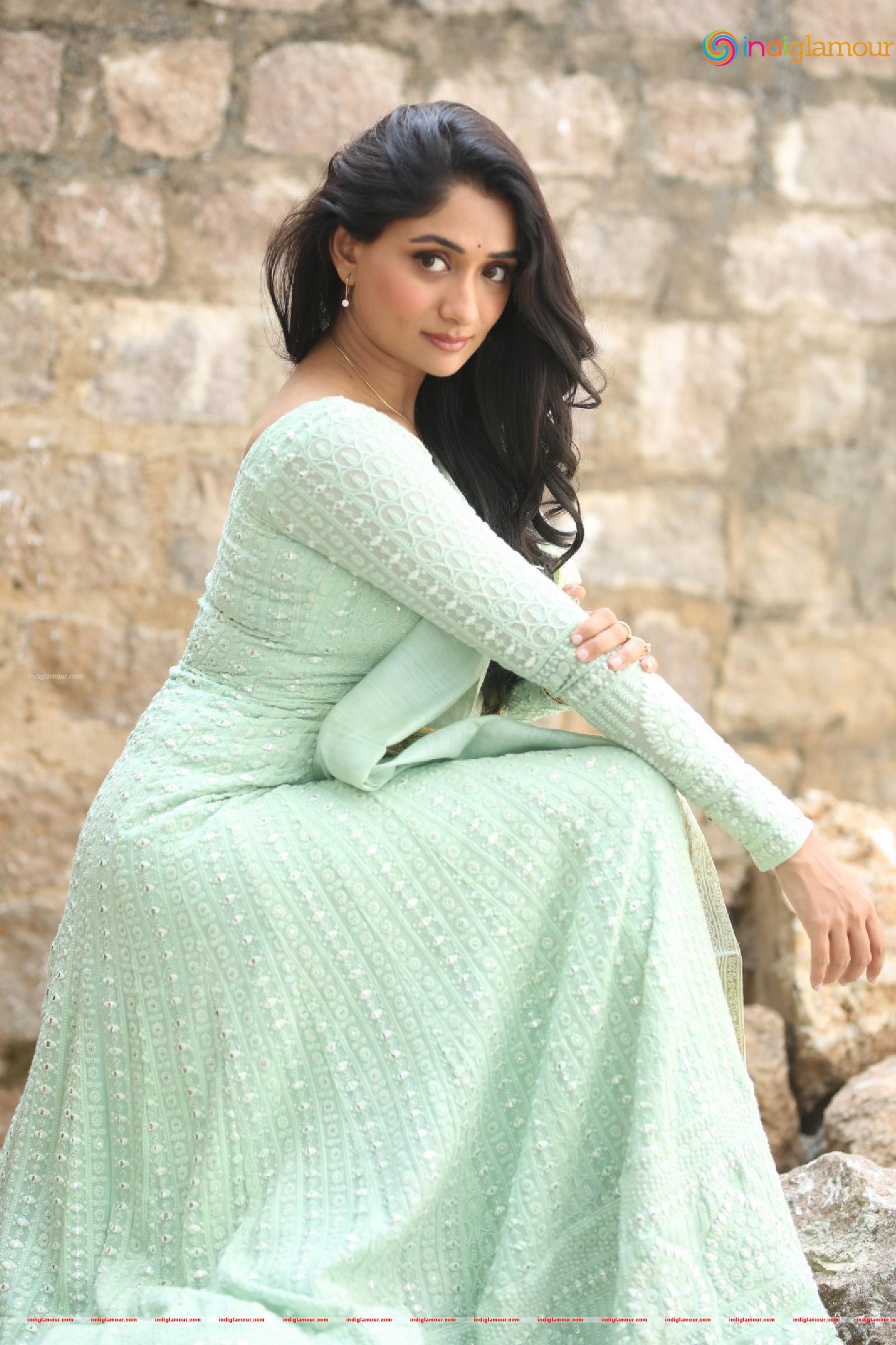 Sandhya Raju Actress hd photo
