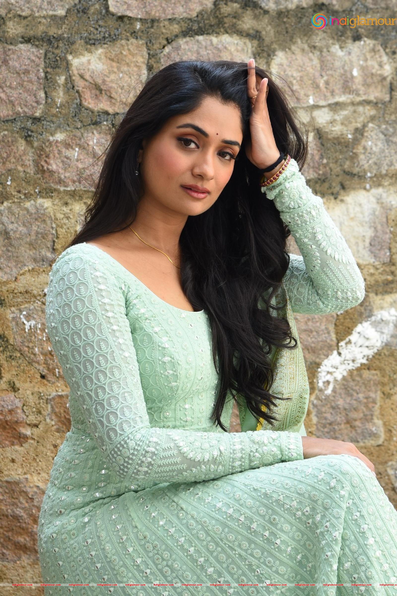 Sandhya Raju Actress hd photo