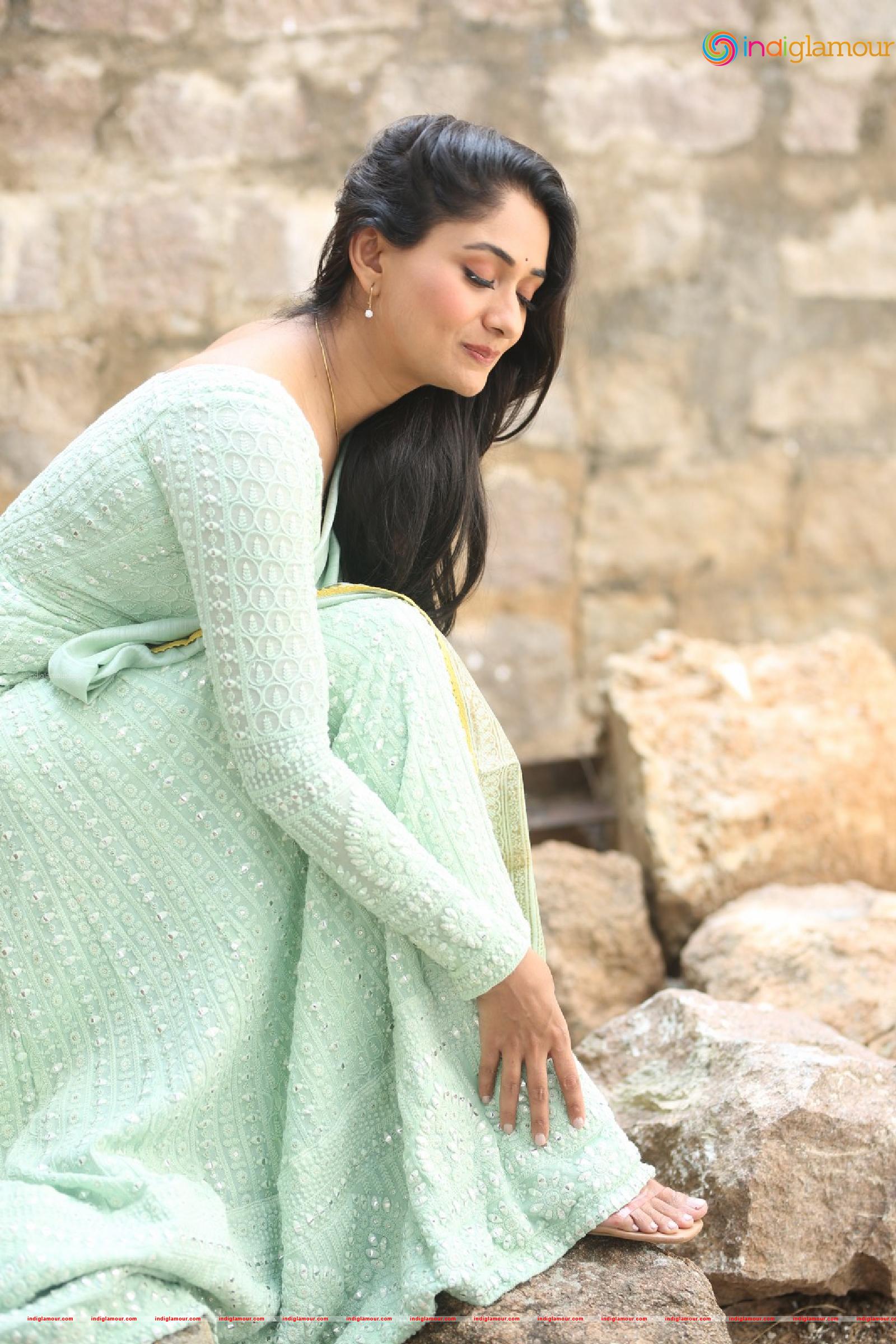 Sandhya Raju Actress hd photo