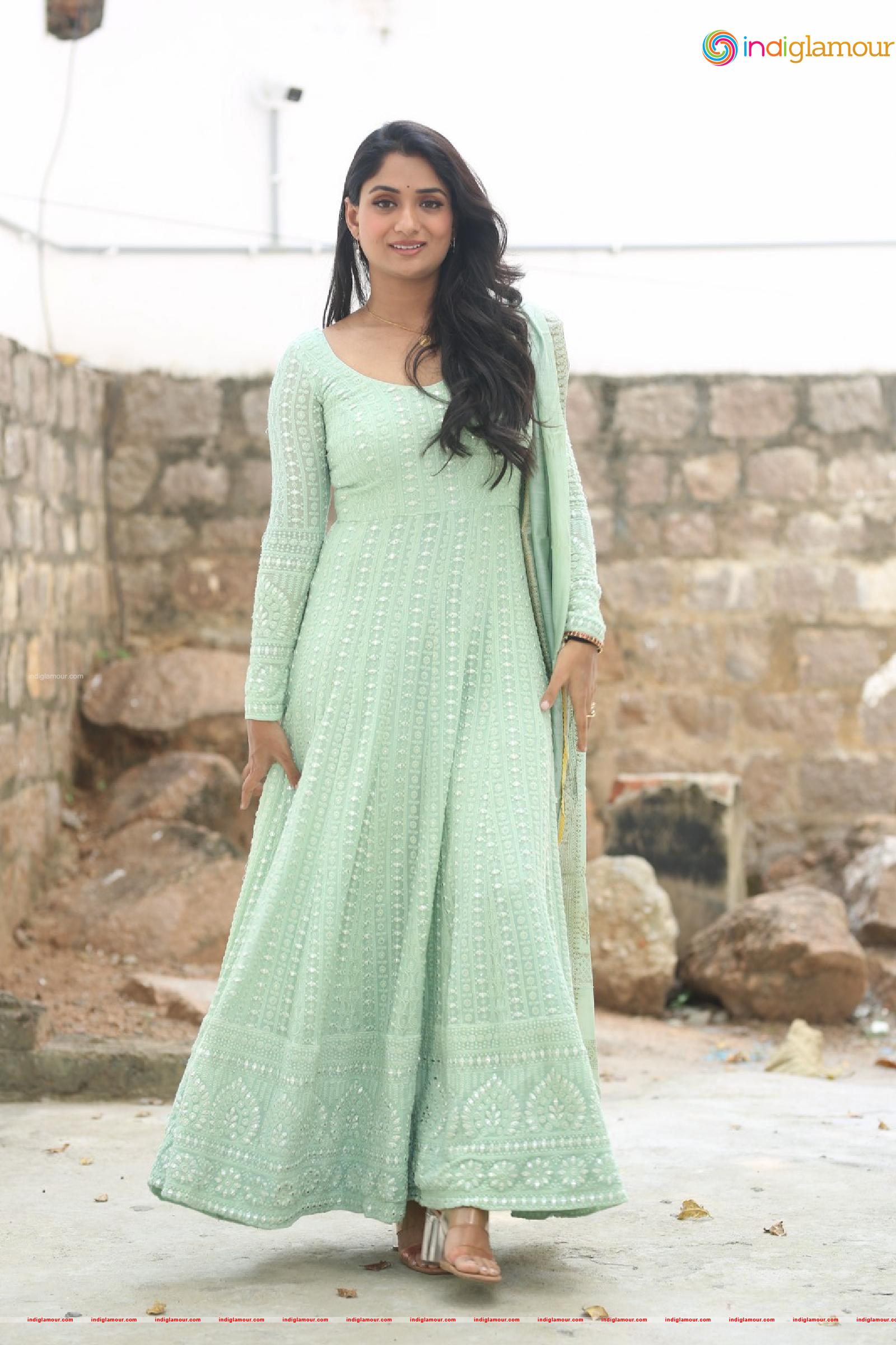 Sandhya Raju Actress hd photo