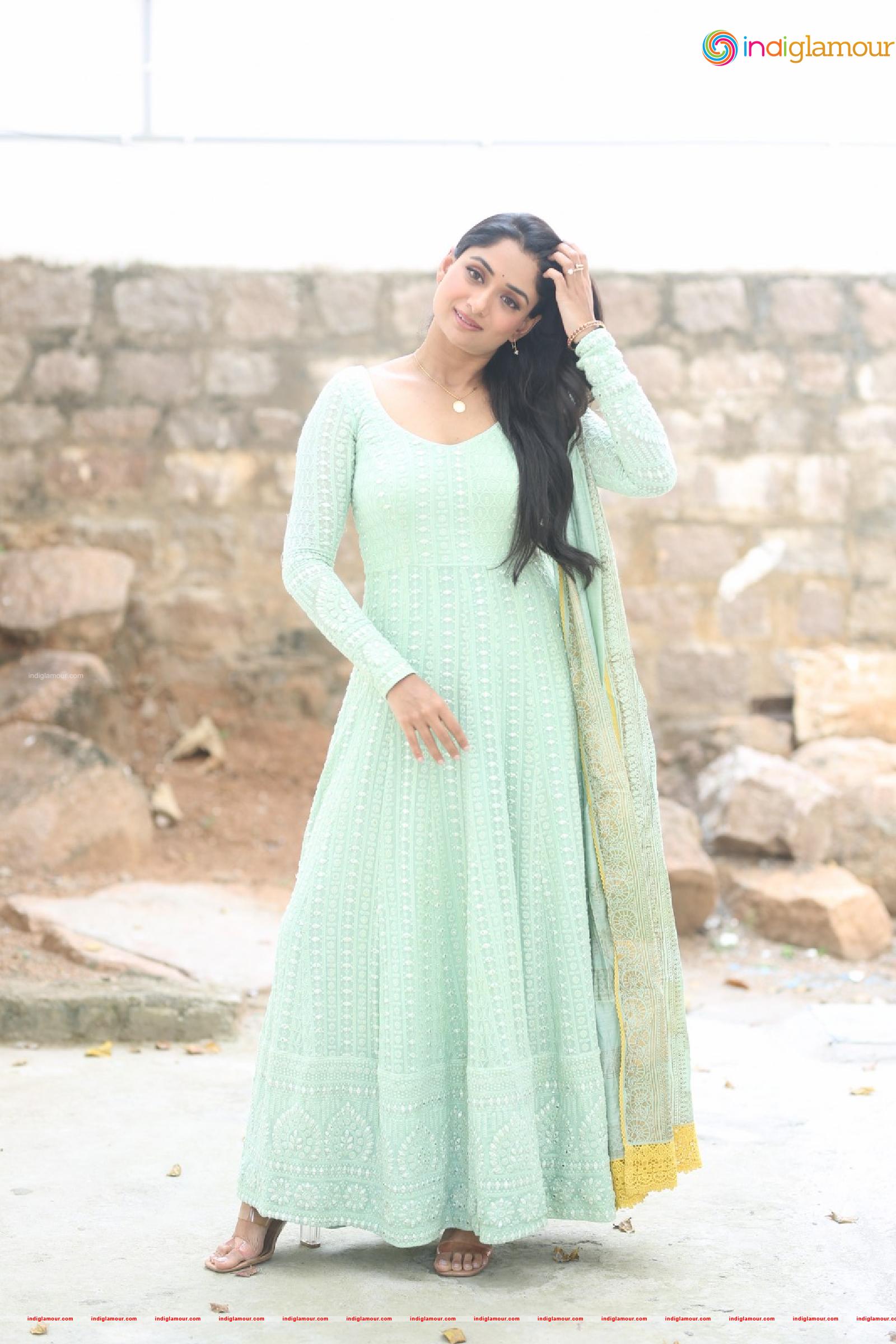 Sandhya Raju Actress hd photo