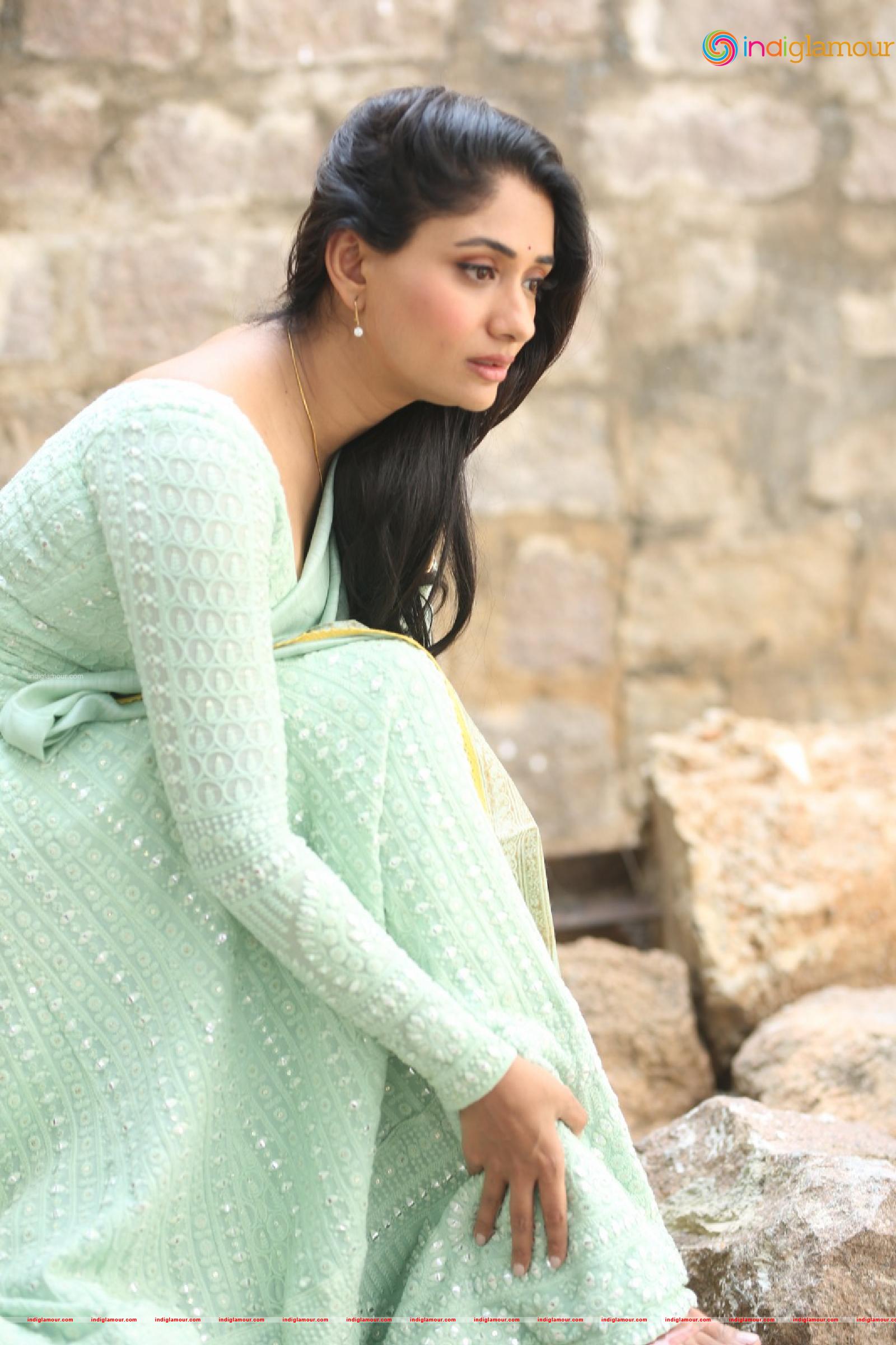 Sandhya Raju Actress hd photo