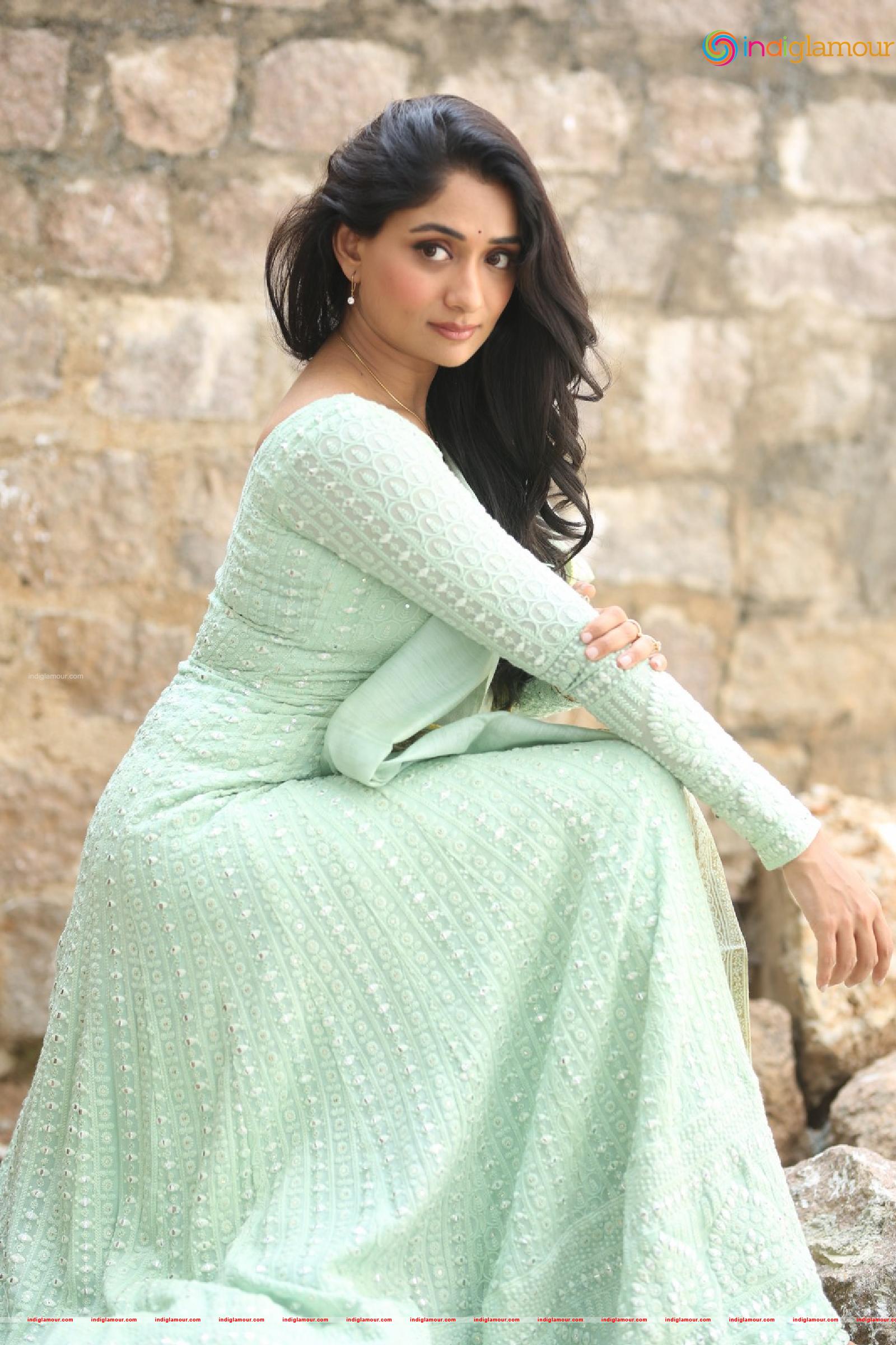 Sandhya Raju Actress hd photo
