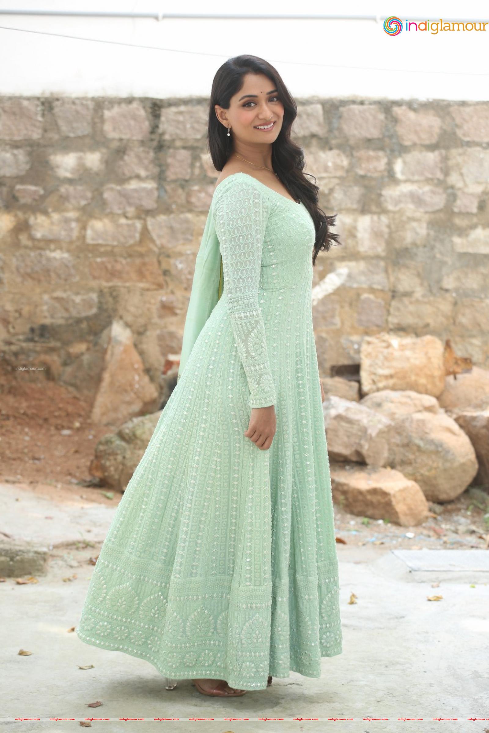 Sandhya Raju Actress hd photo