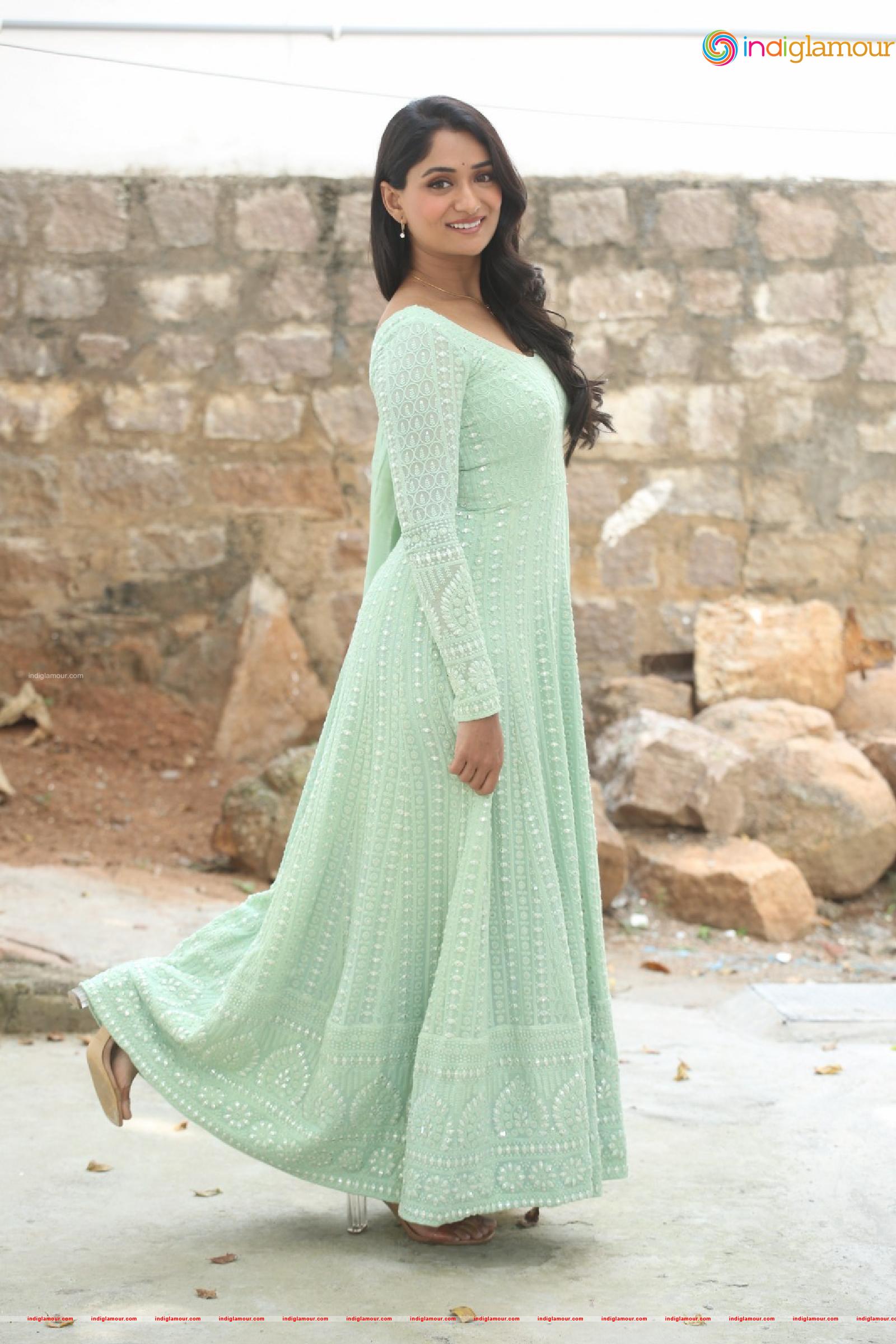 Sandhya Raju Actress hd photo
