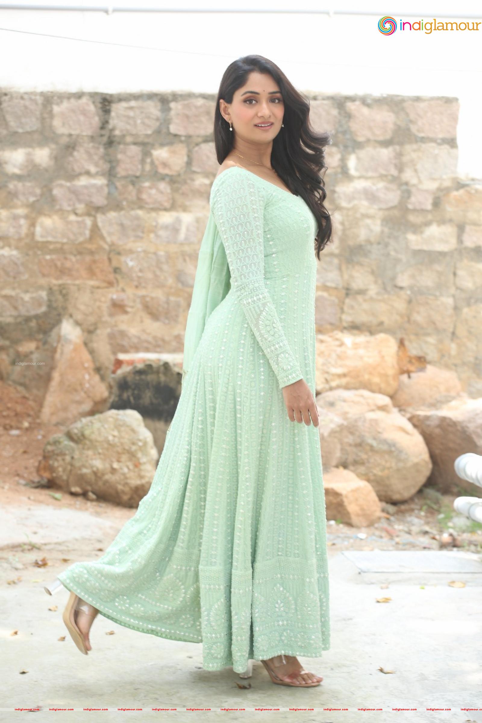 Sandhya Raju Actress hd photo