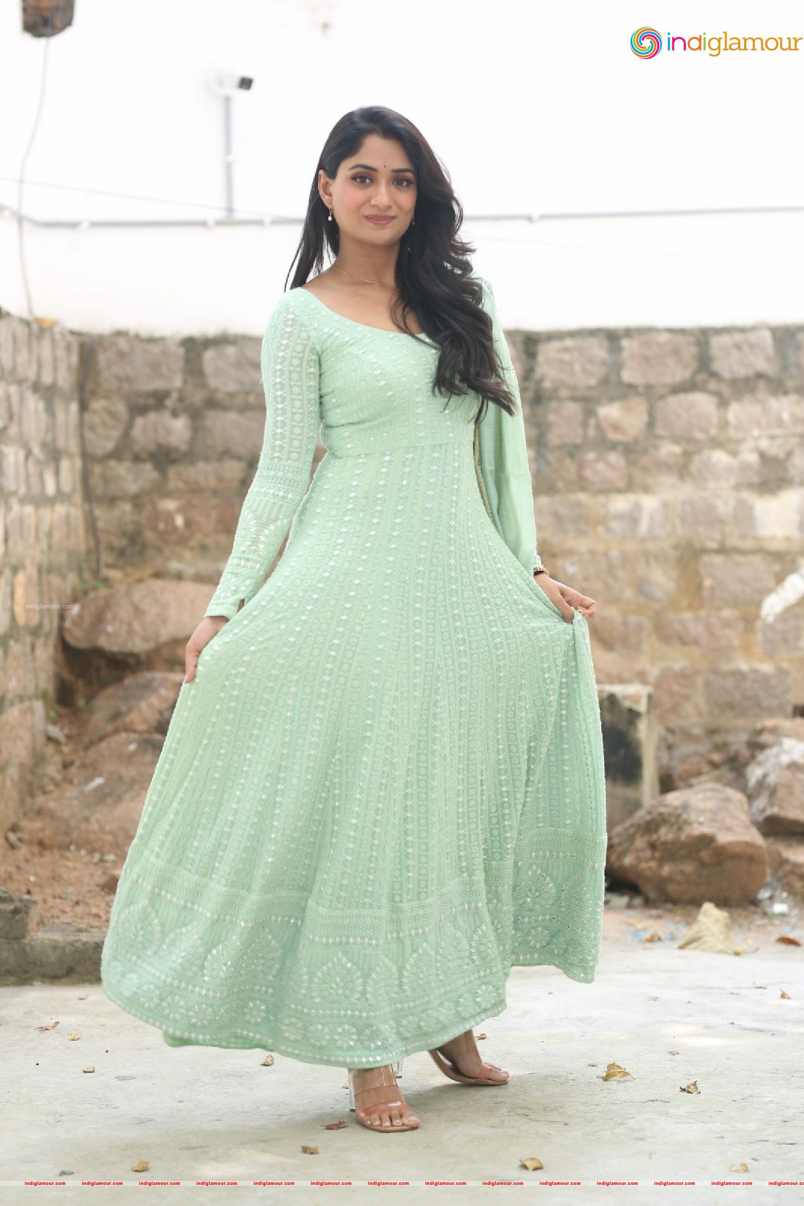 Sandhya Raju Actress hd photo