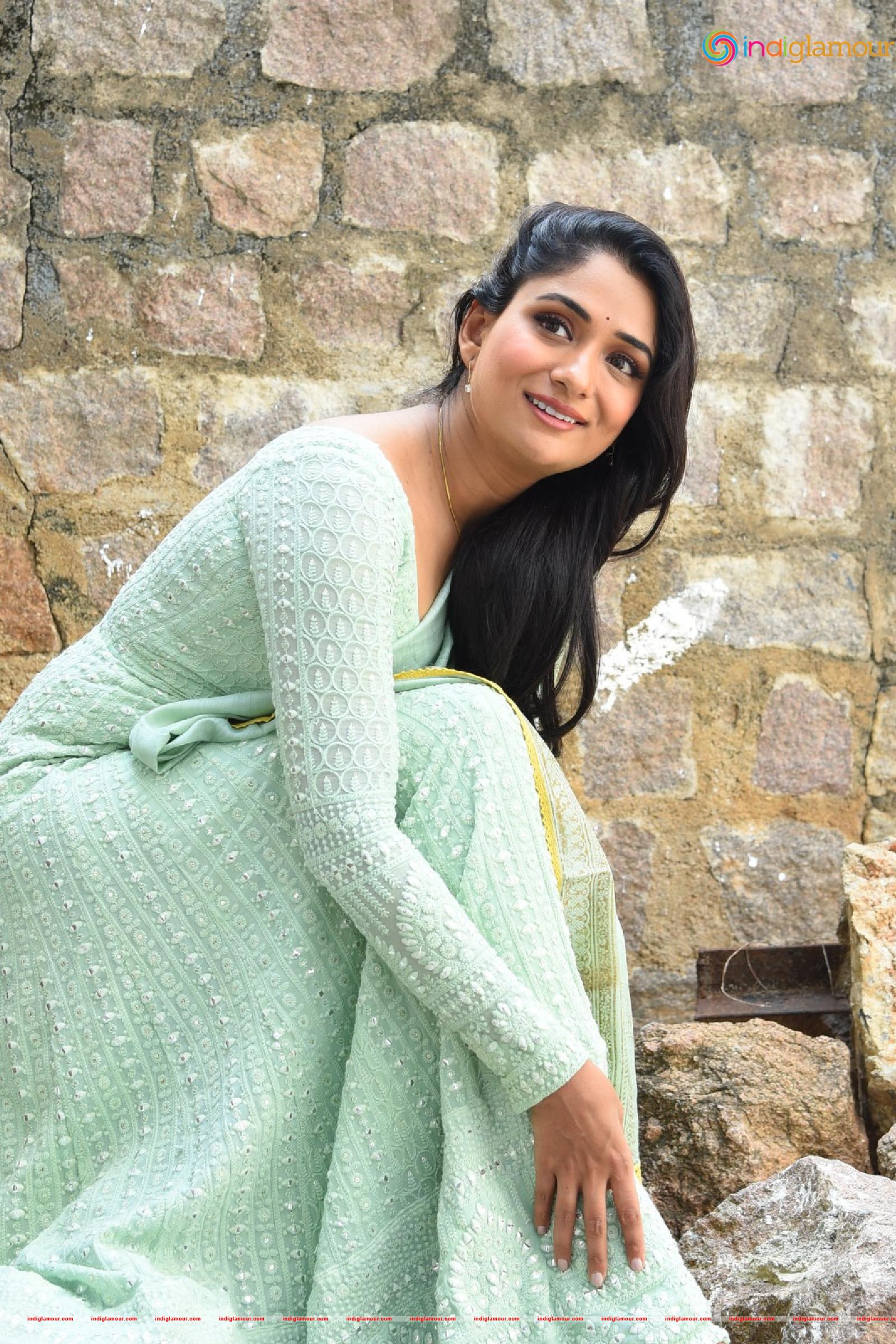 Sandhya Raju Actress hd photo