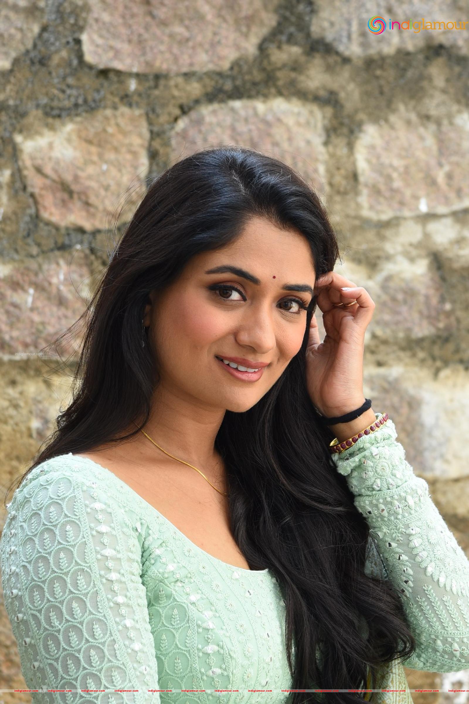 Sandhya Raju Actress hd photo