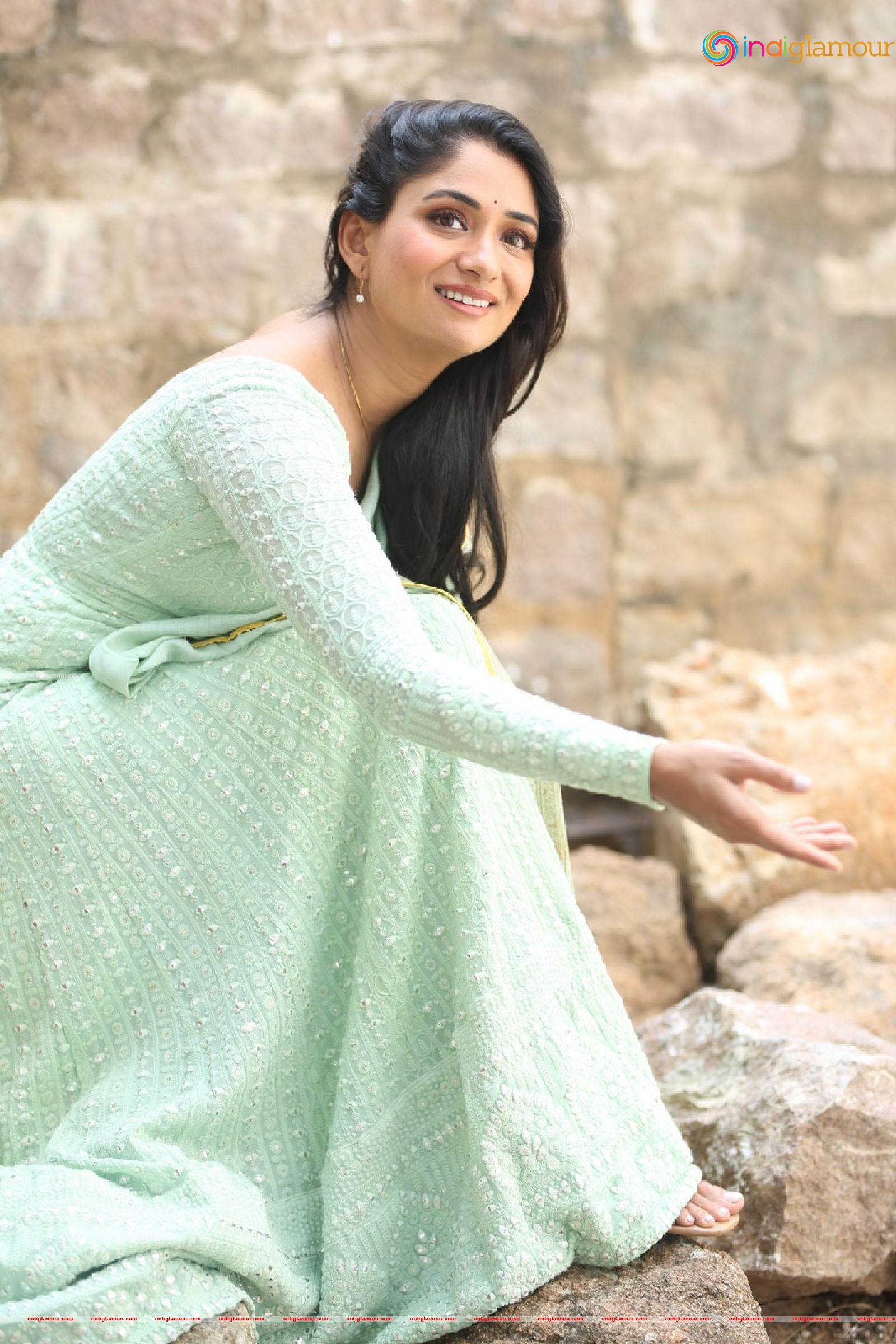 Sandhya Raju Actress hd photo