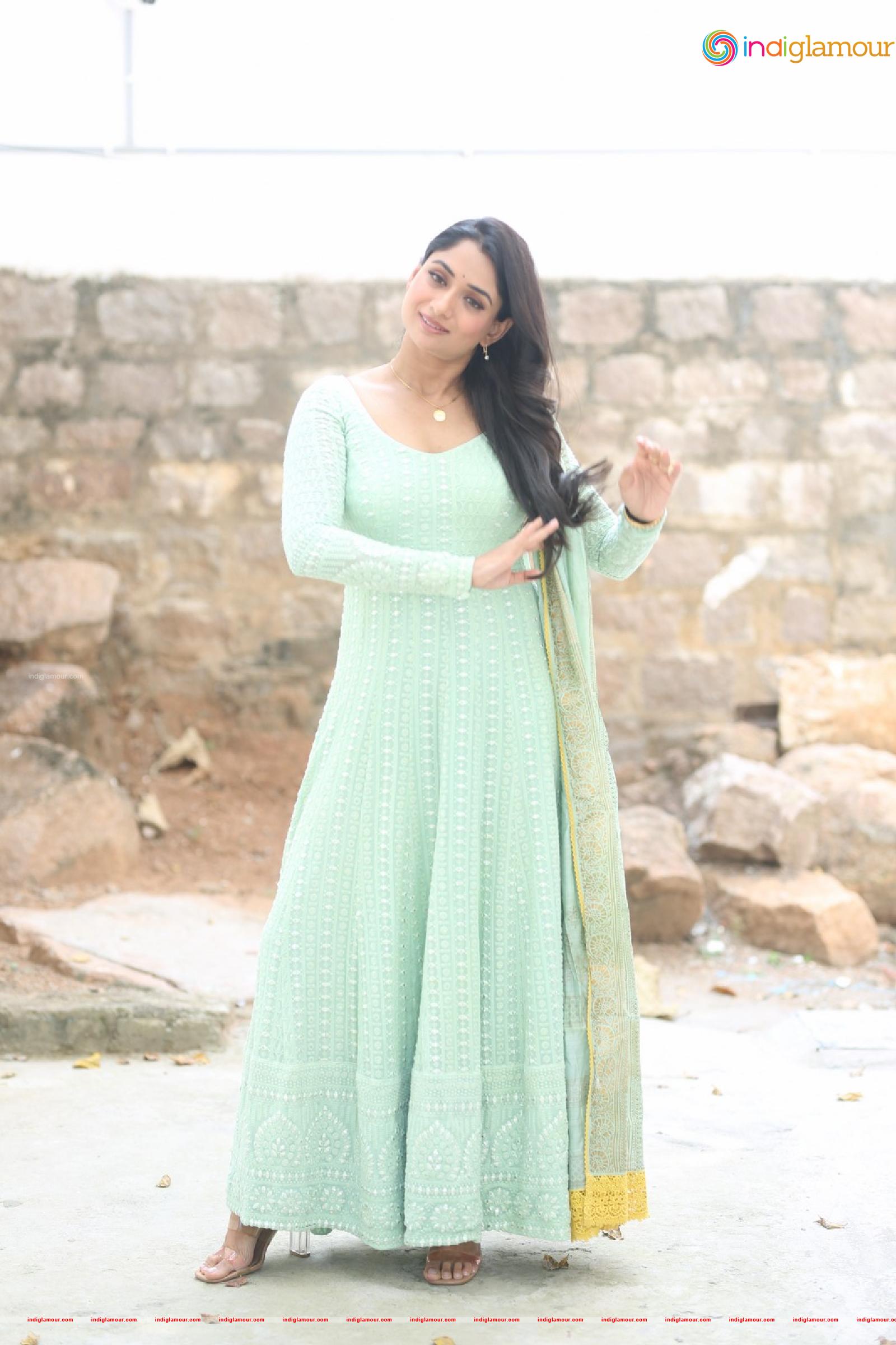Sandhya Raju Actress hd photo