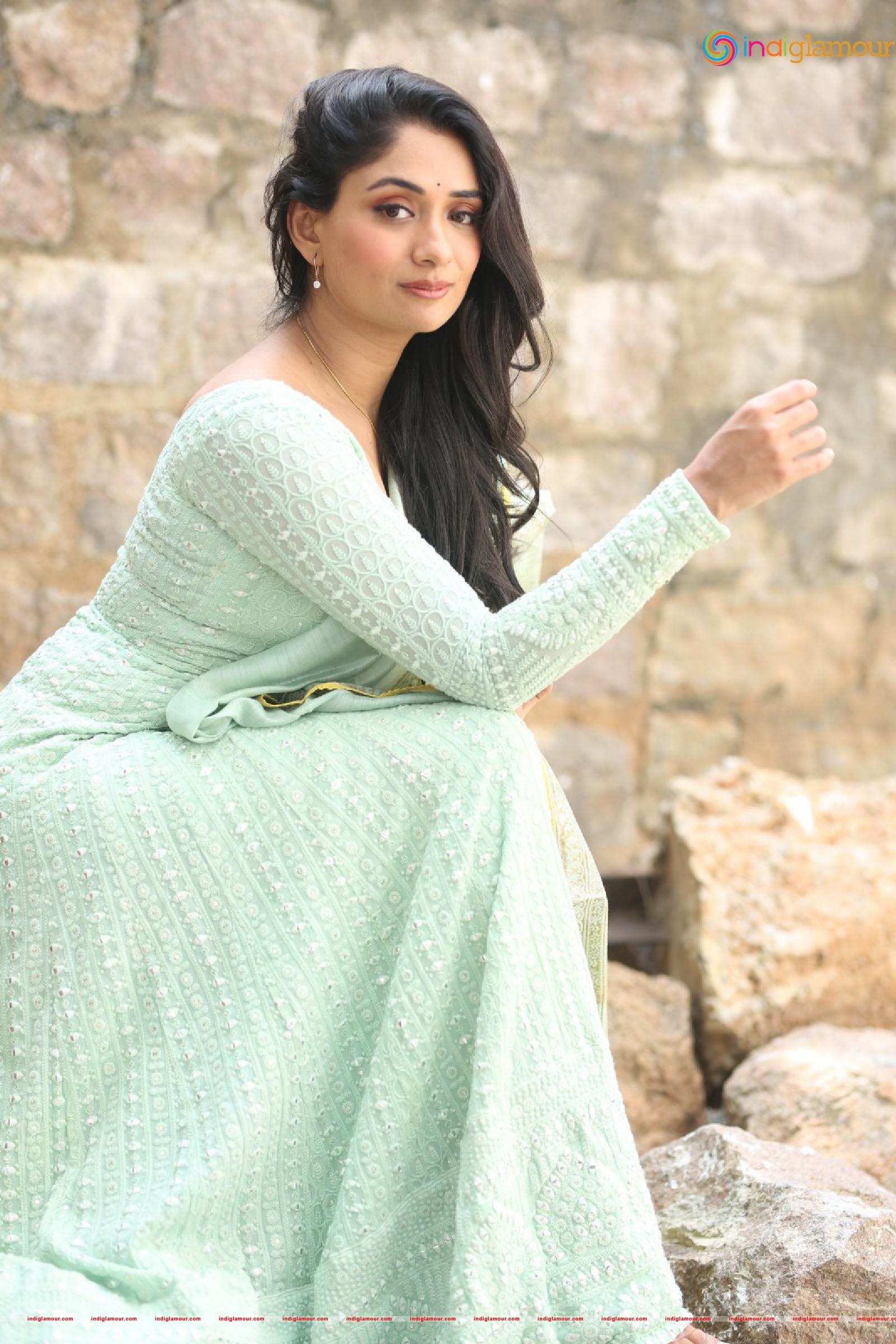 Sandhya Raju Actress hd photo