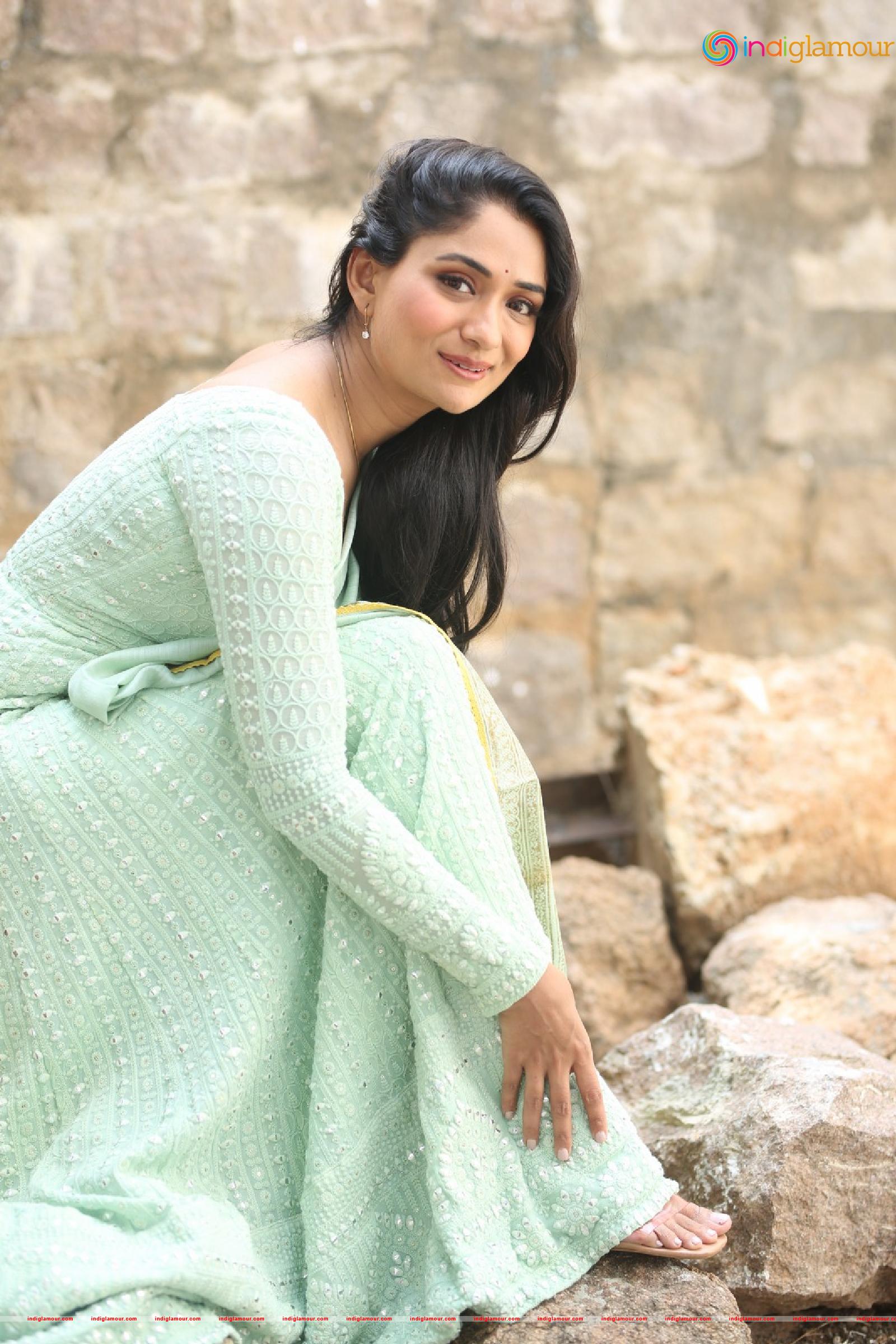 Sandhya Raju Actress hd photo