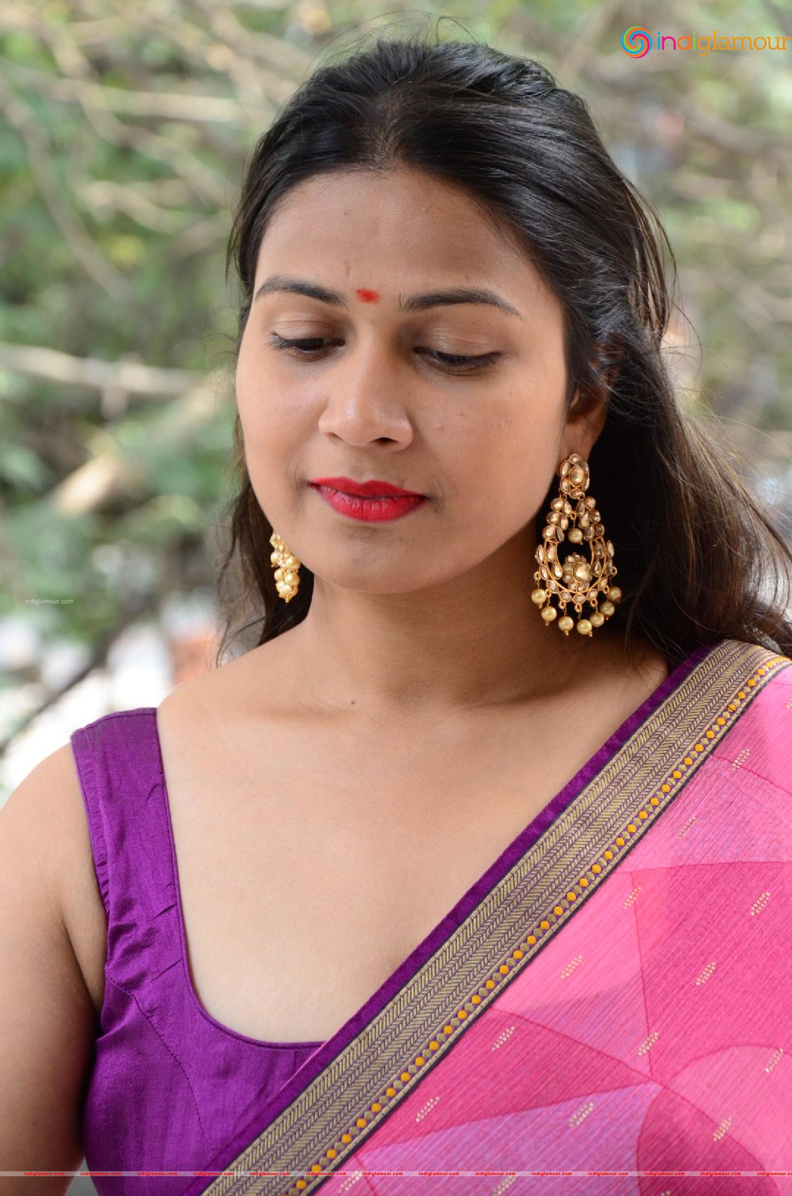 Inaya Sultana Actress hd photo