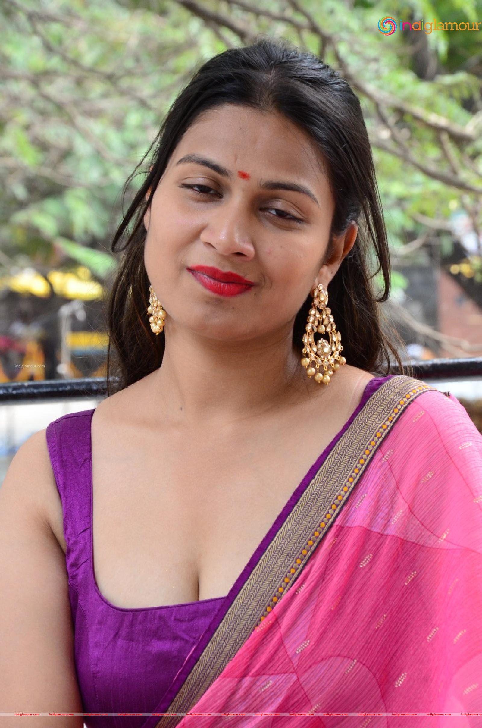 Inaya Sultana Actress hd photo
