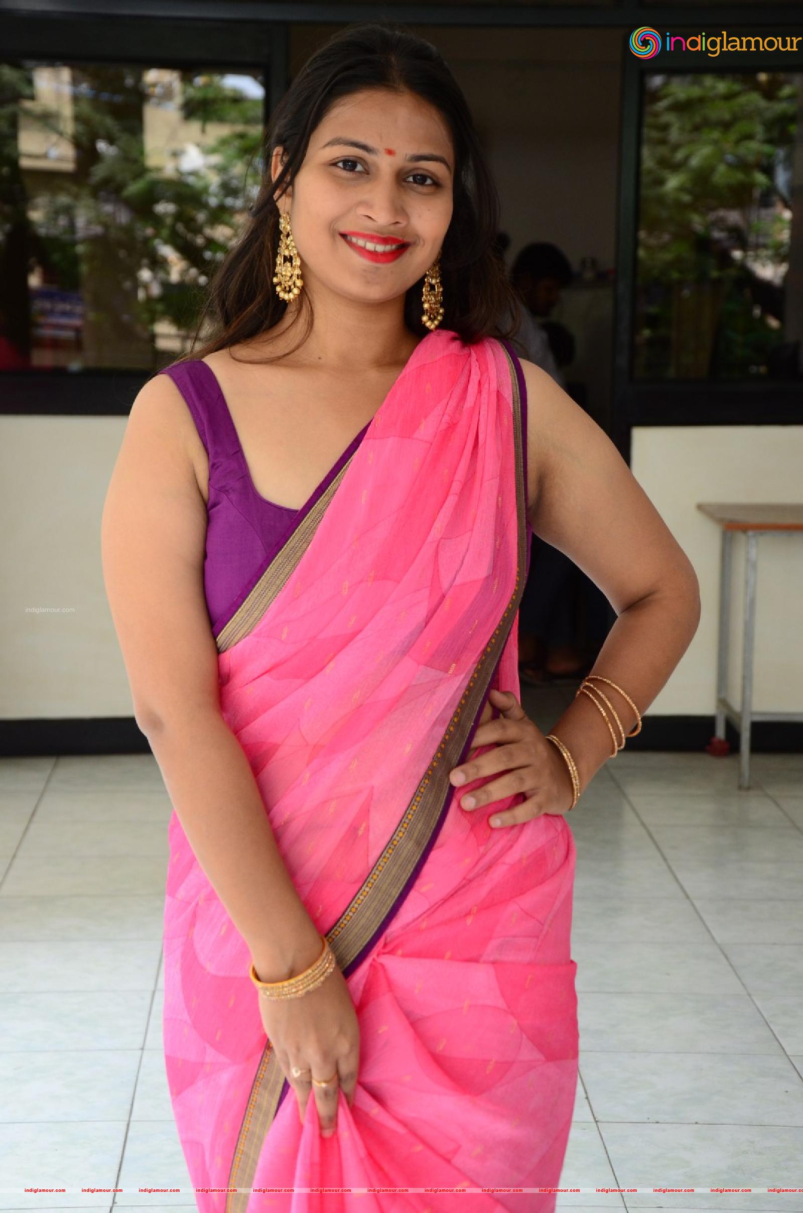 Inaya Sultana Actress hd photo