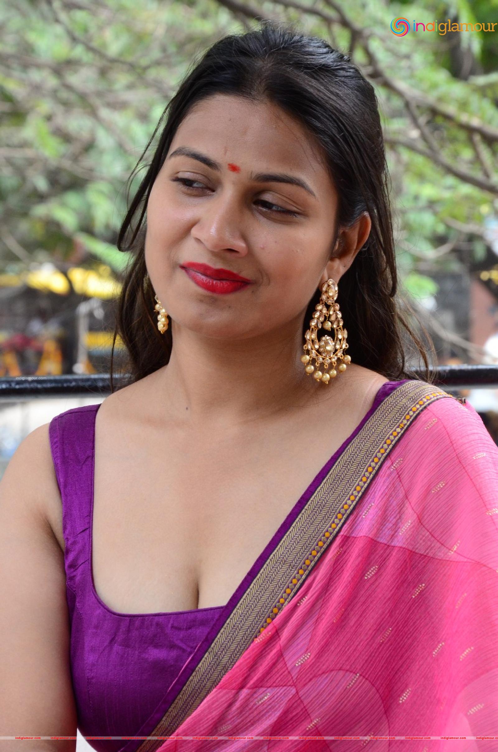 Inaya Sultana Actress hd photo