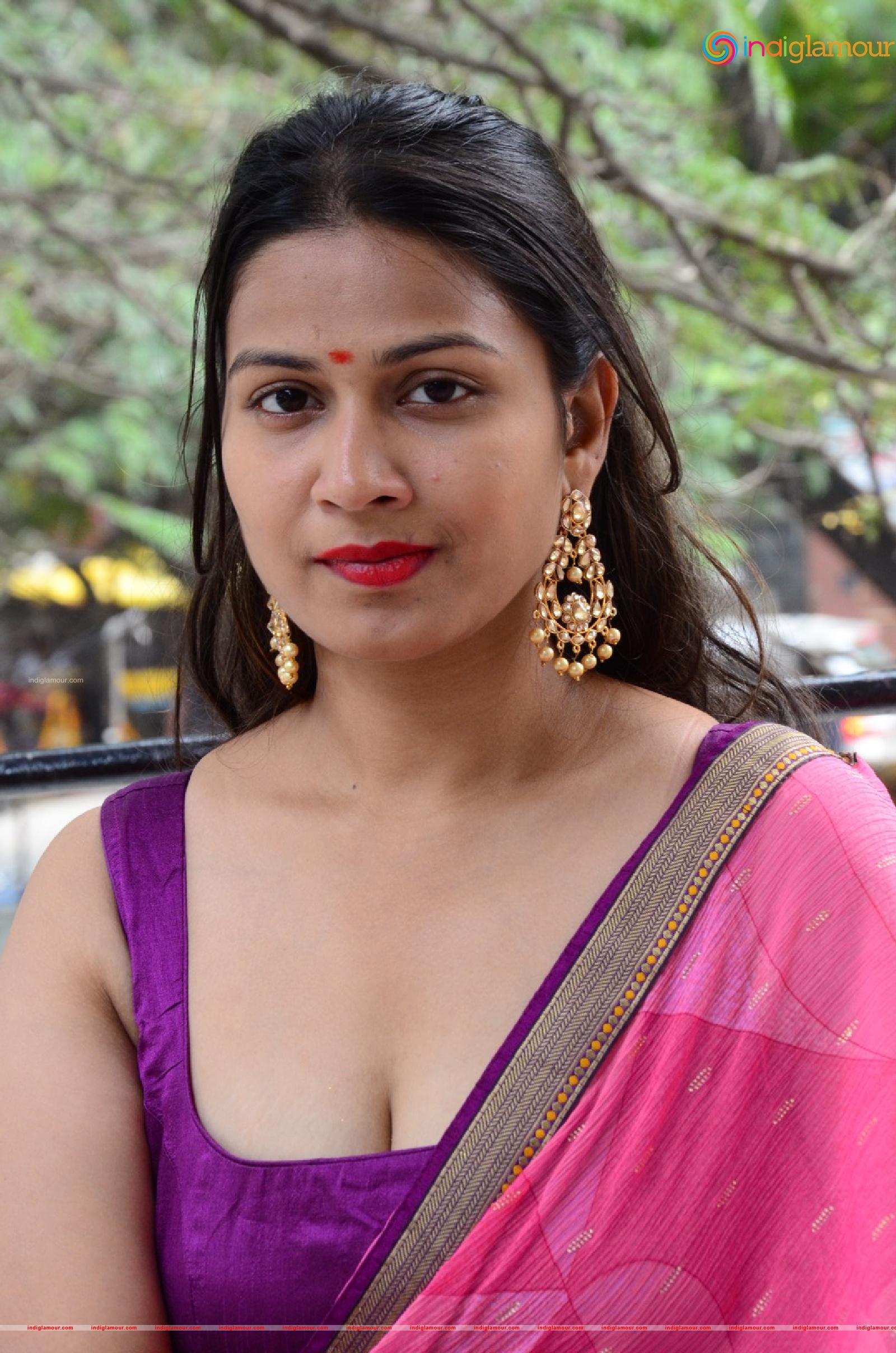 Inaya Sultana Actress hd photo