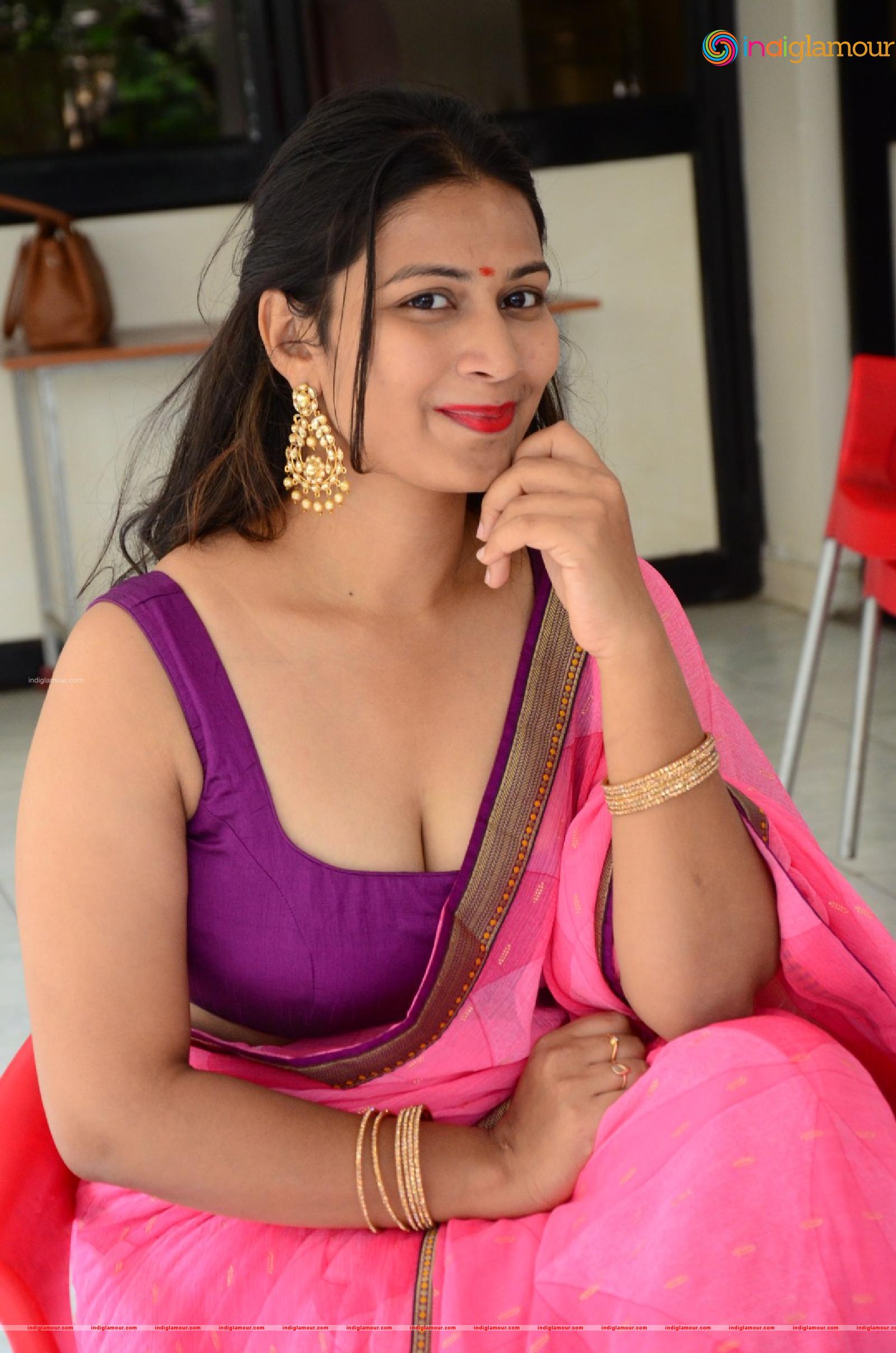 Inaya Sultana Actress hd photo