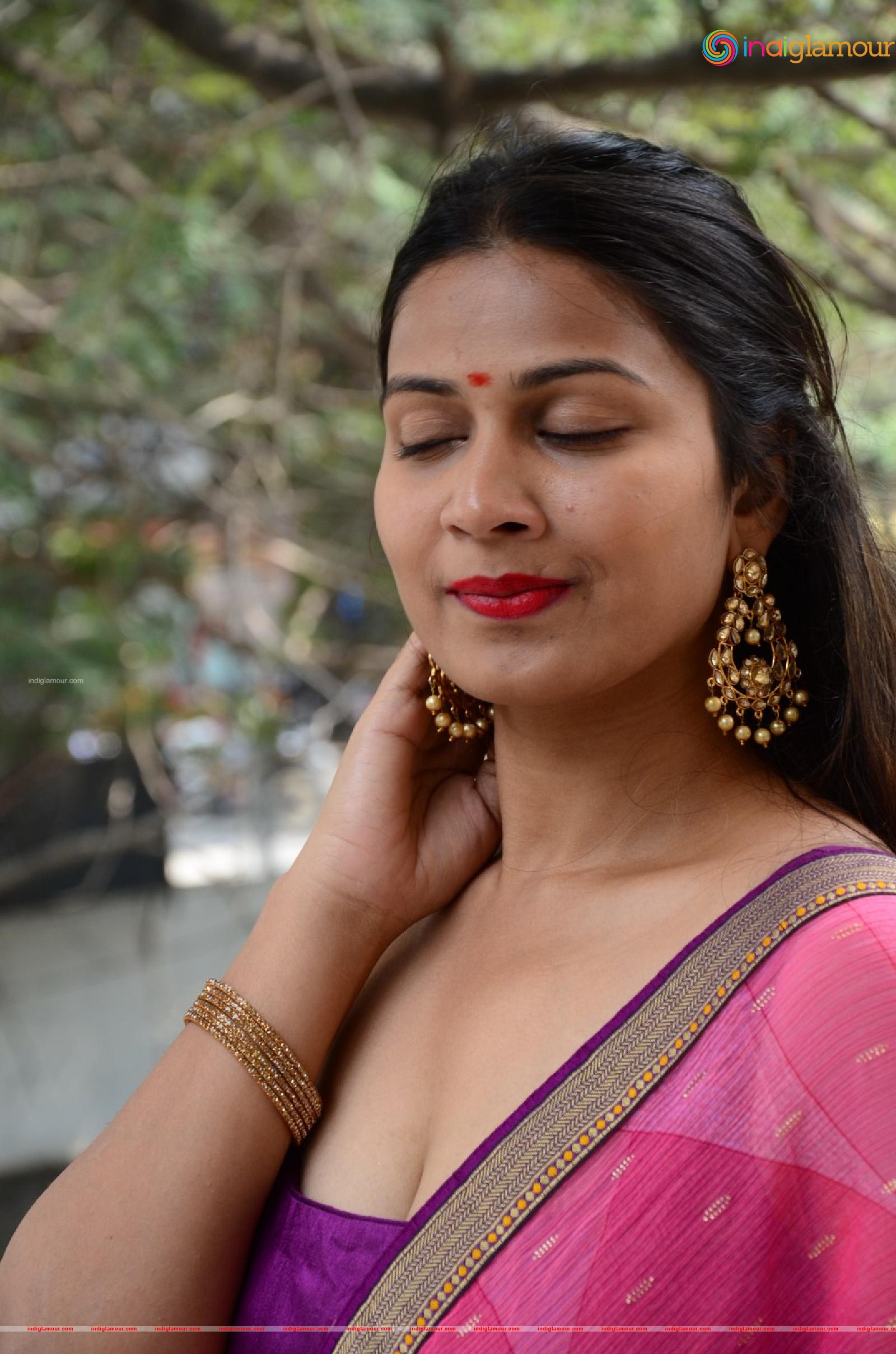 Inaya Sultana Actress hd photo