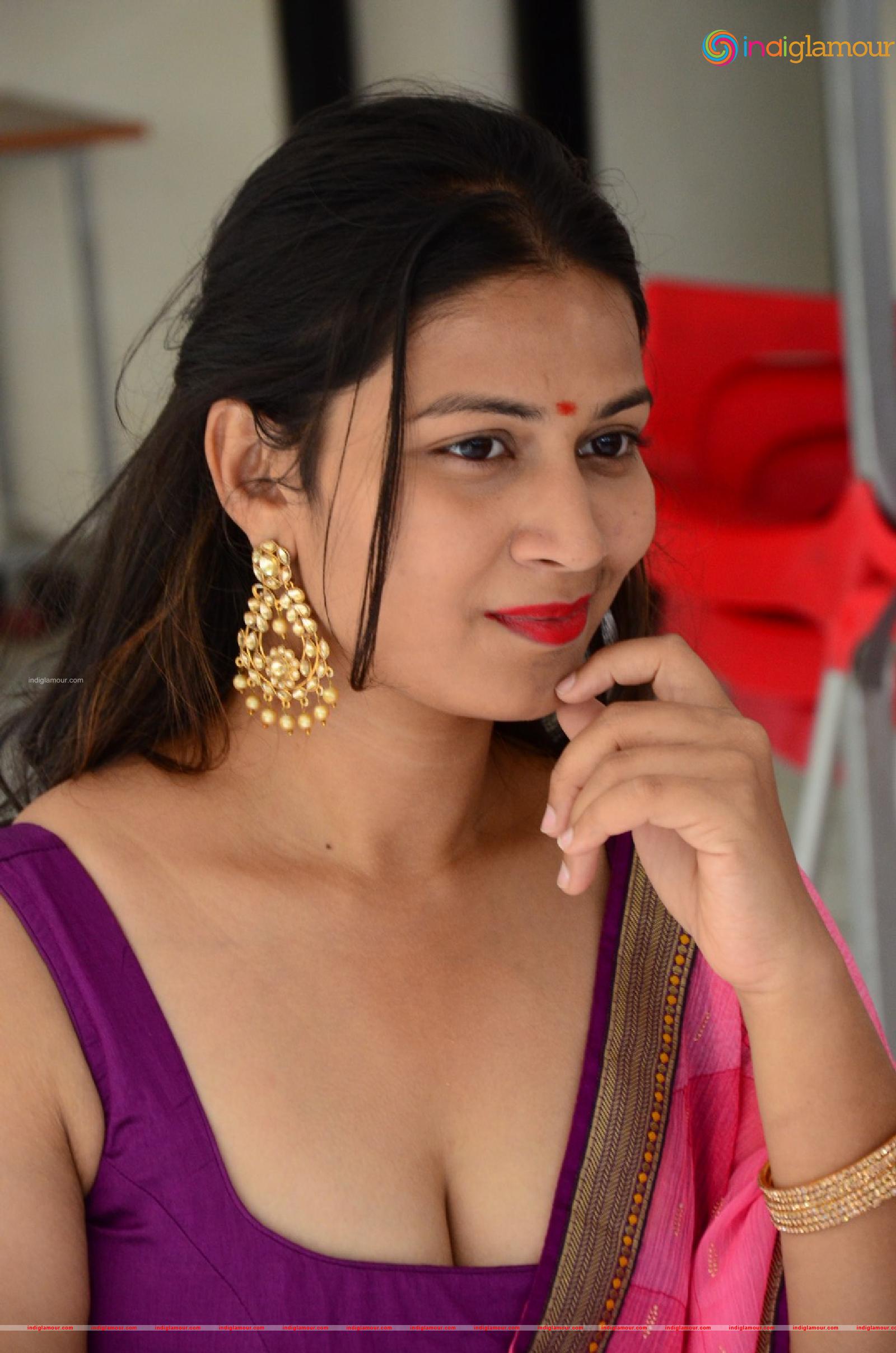 Inaya Sultana Actress hd photo