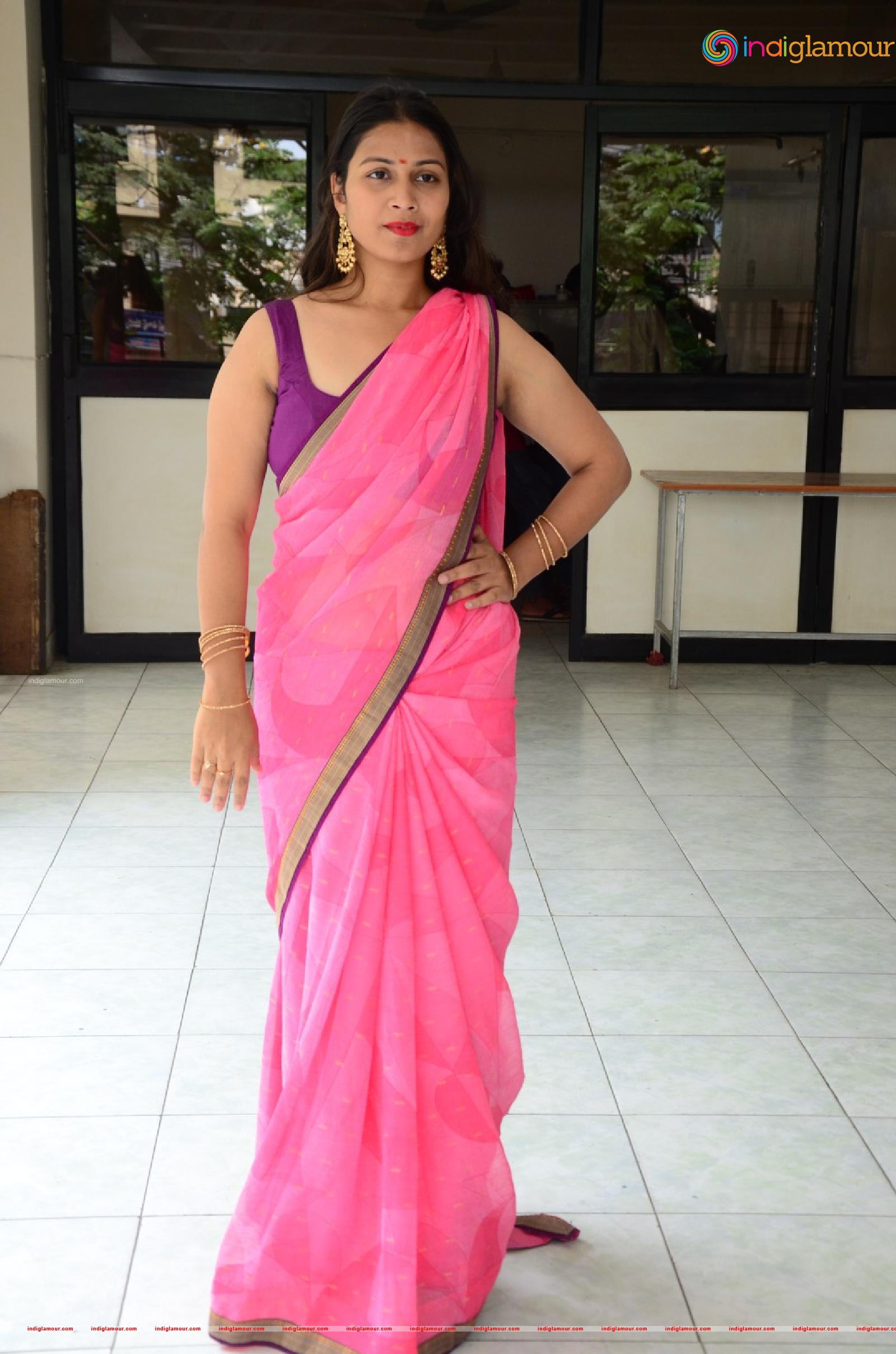 Inaya Sultana Actress hd photo