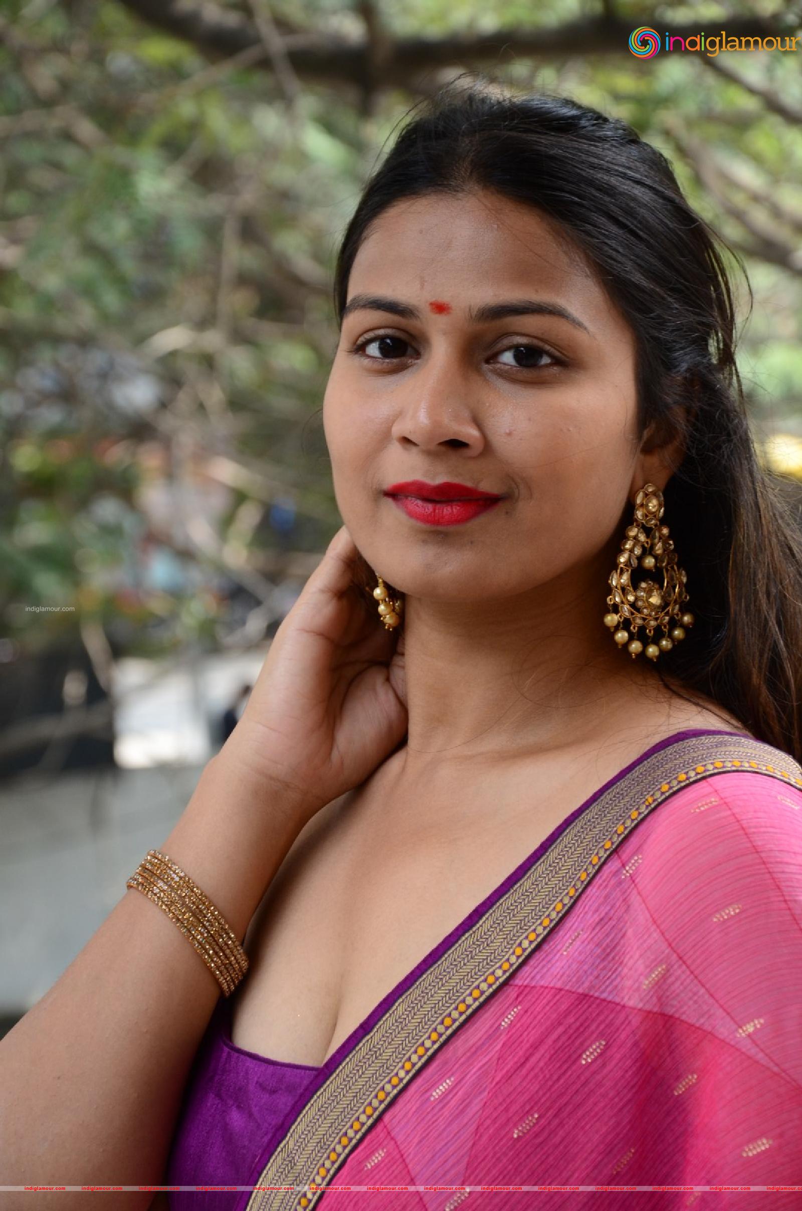 Inaya Sultana Actress hd photo