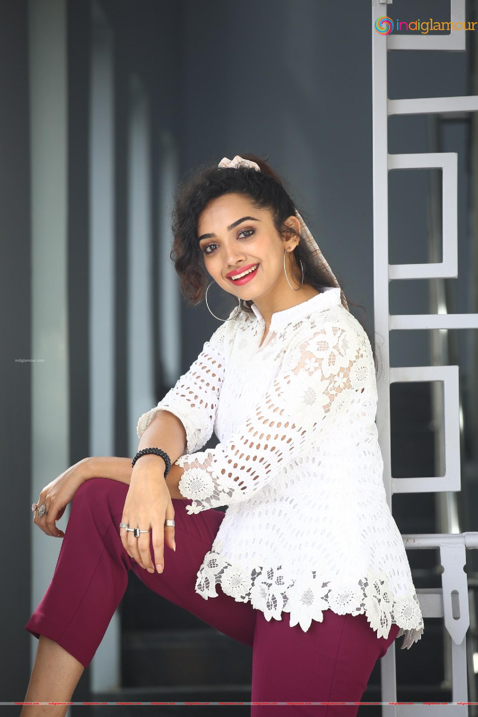 Saanve Megghana Actress hd photo