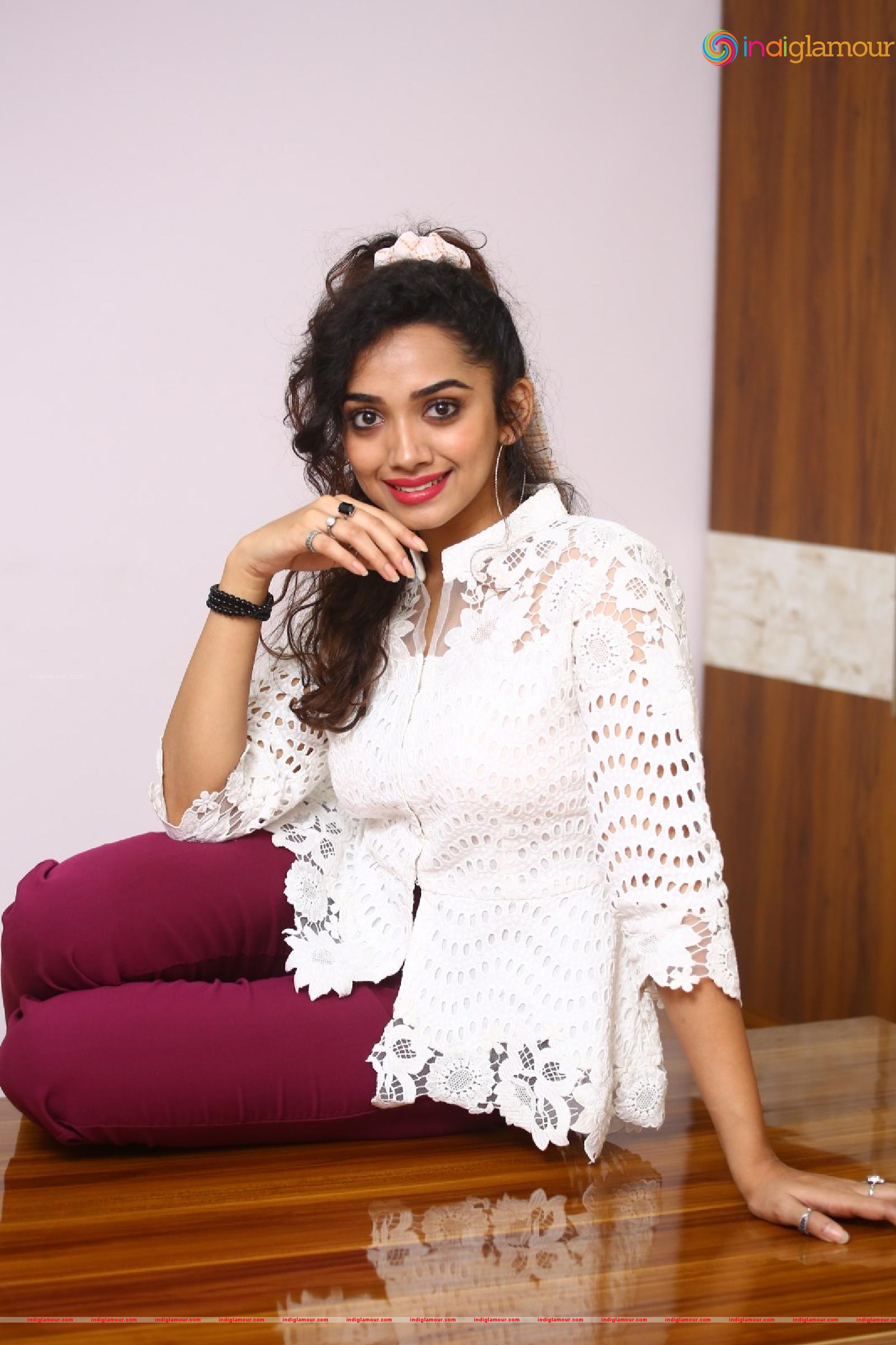Saanve Megghana Actress hd photo