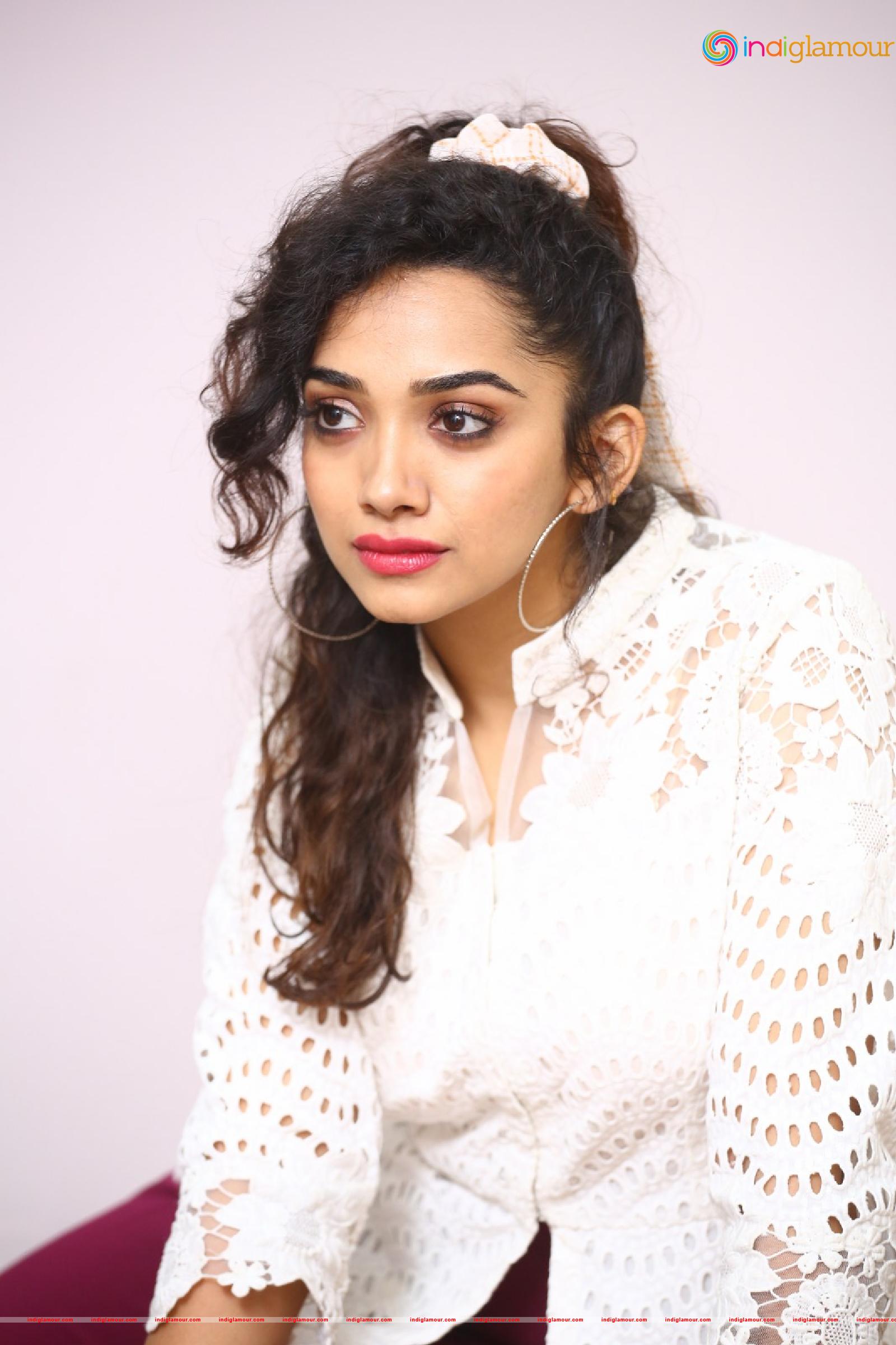 Saanve Megghana Actress hd photo