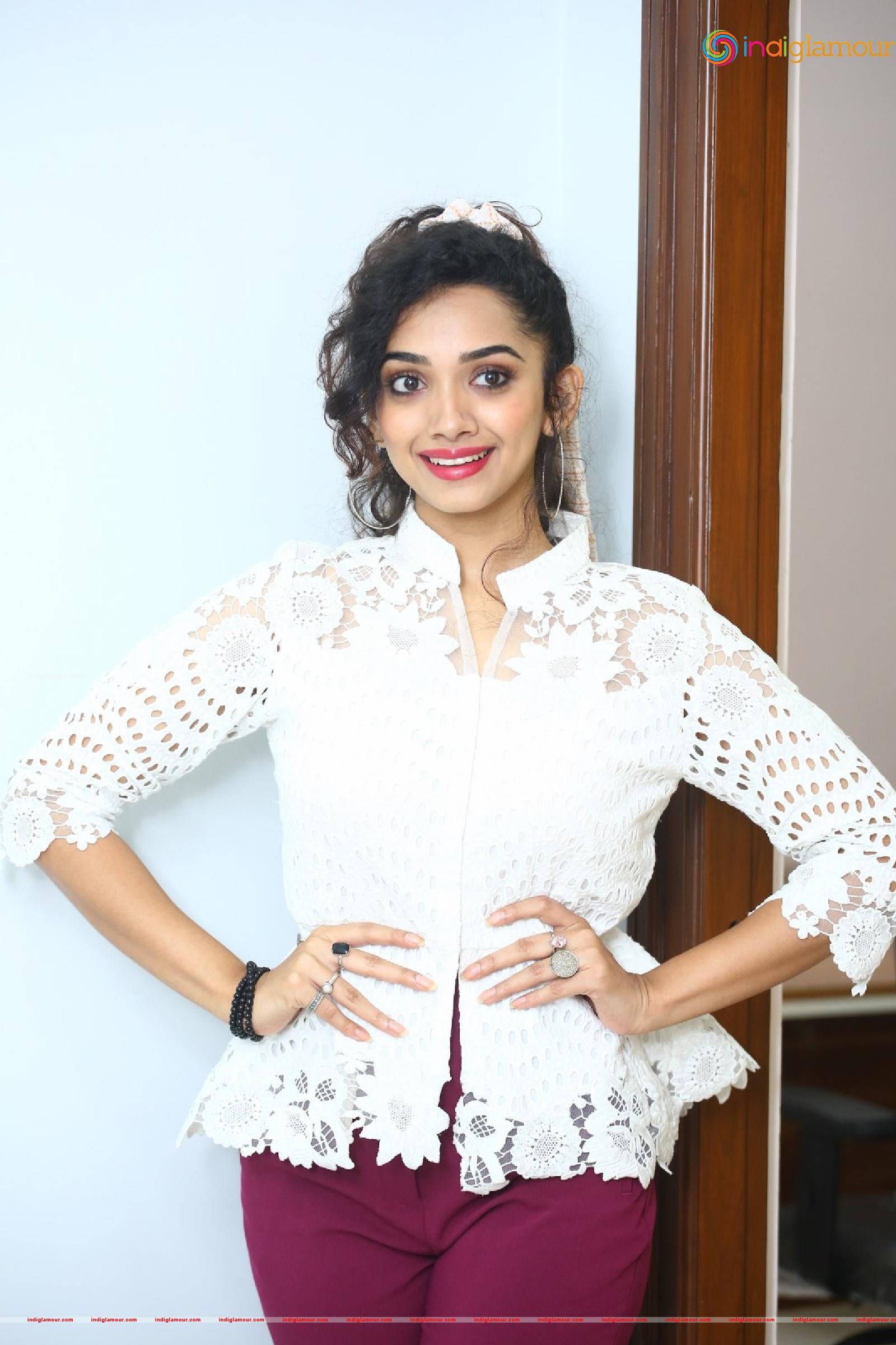 Saanve Megghana Actress hd photo