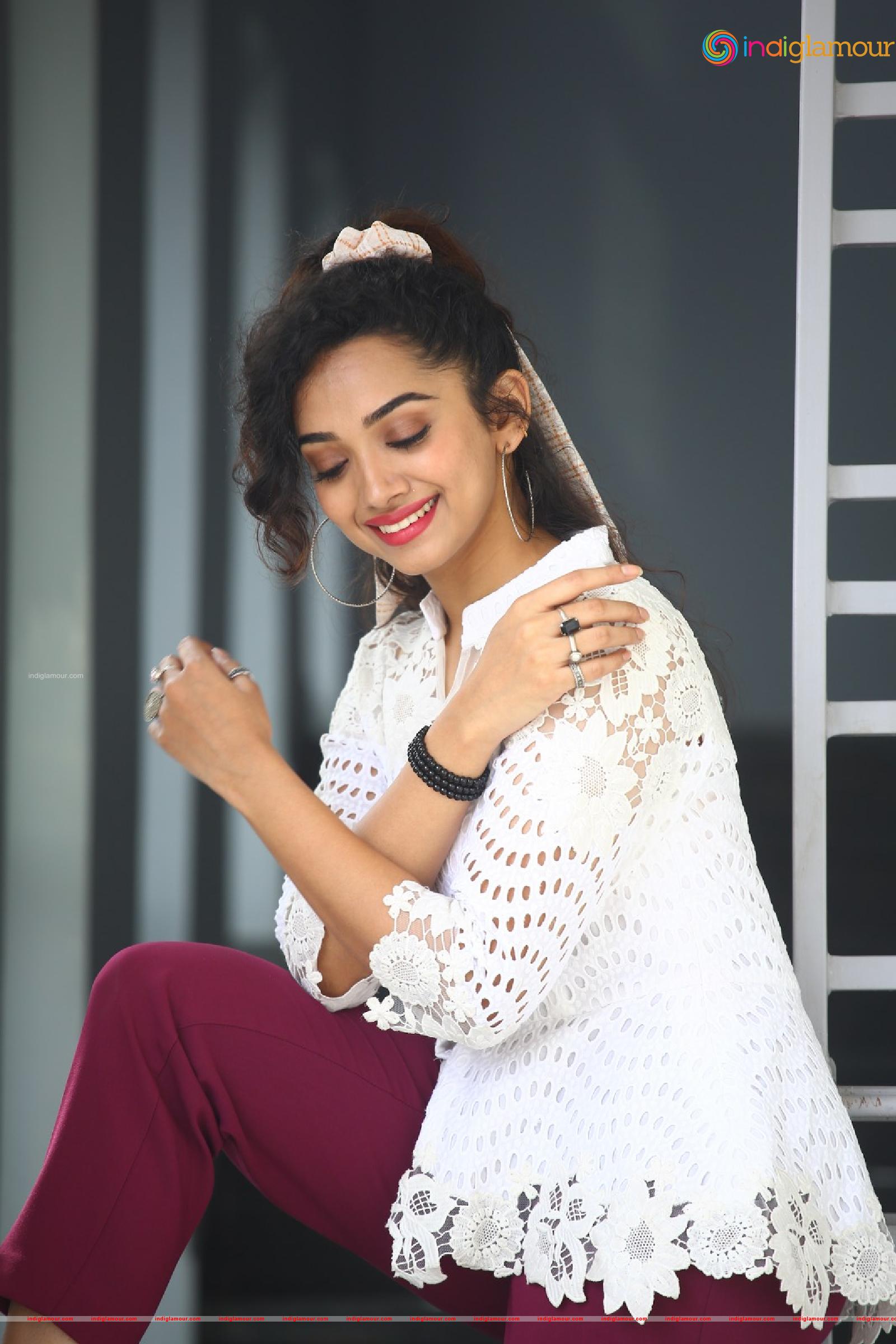 Saanve Megghana Actress hd photo