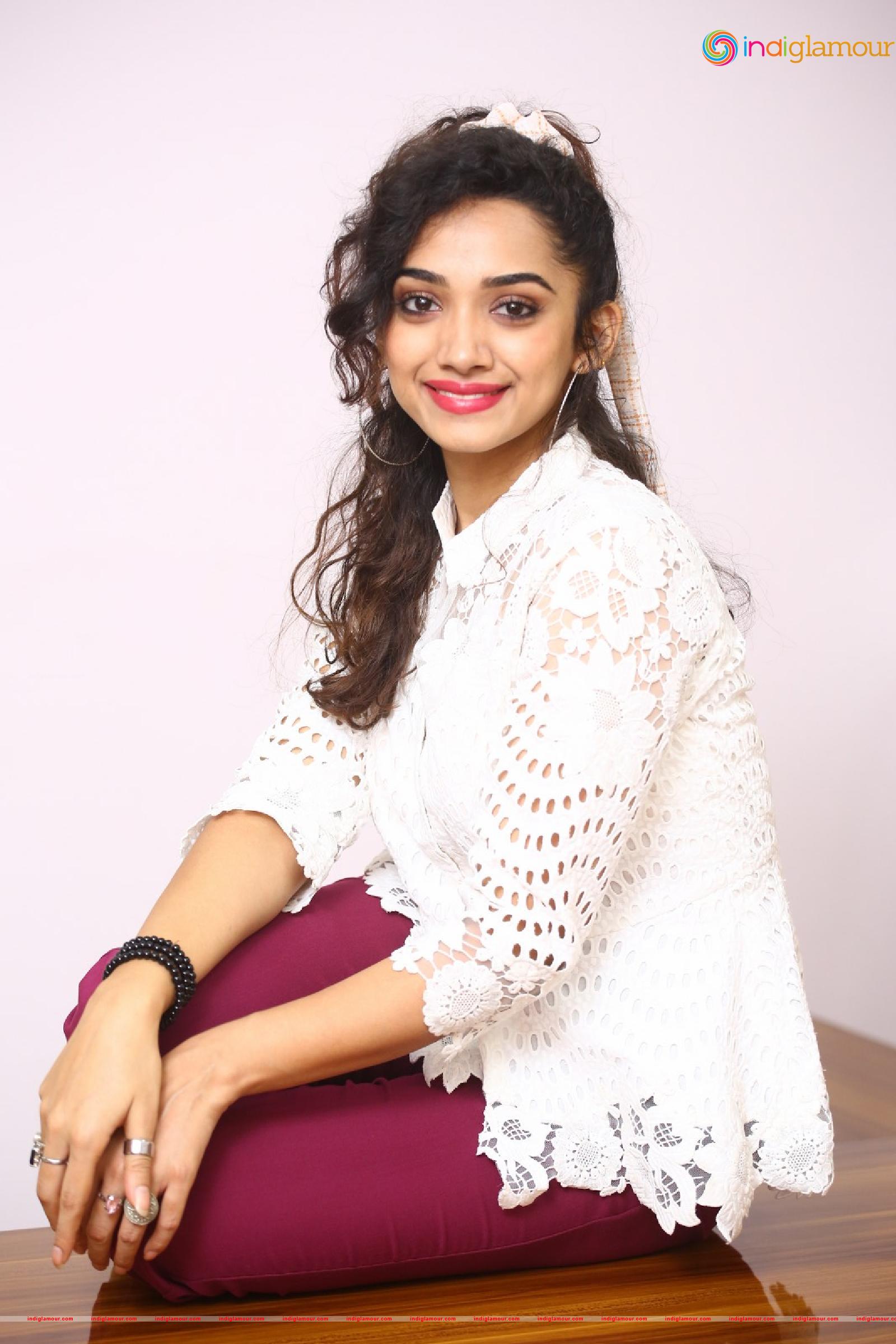 Saanve Megghana Actress hd photo