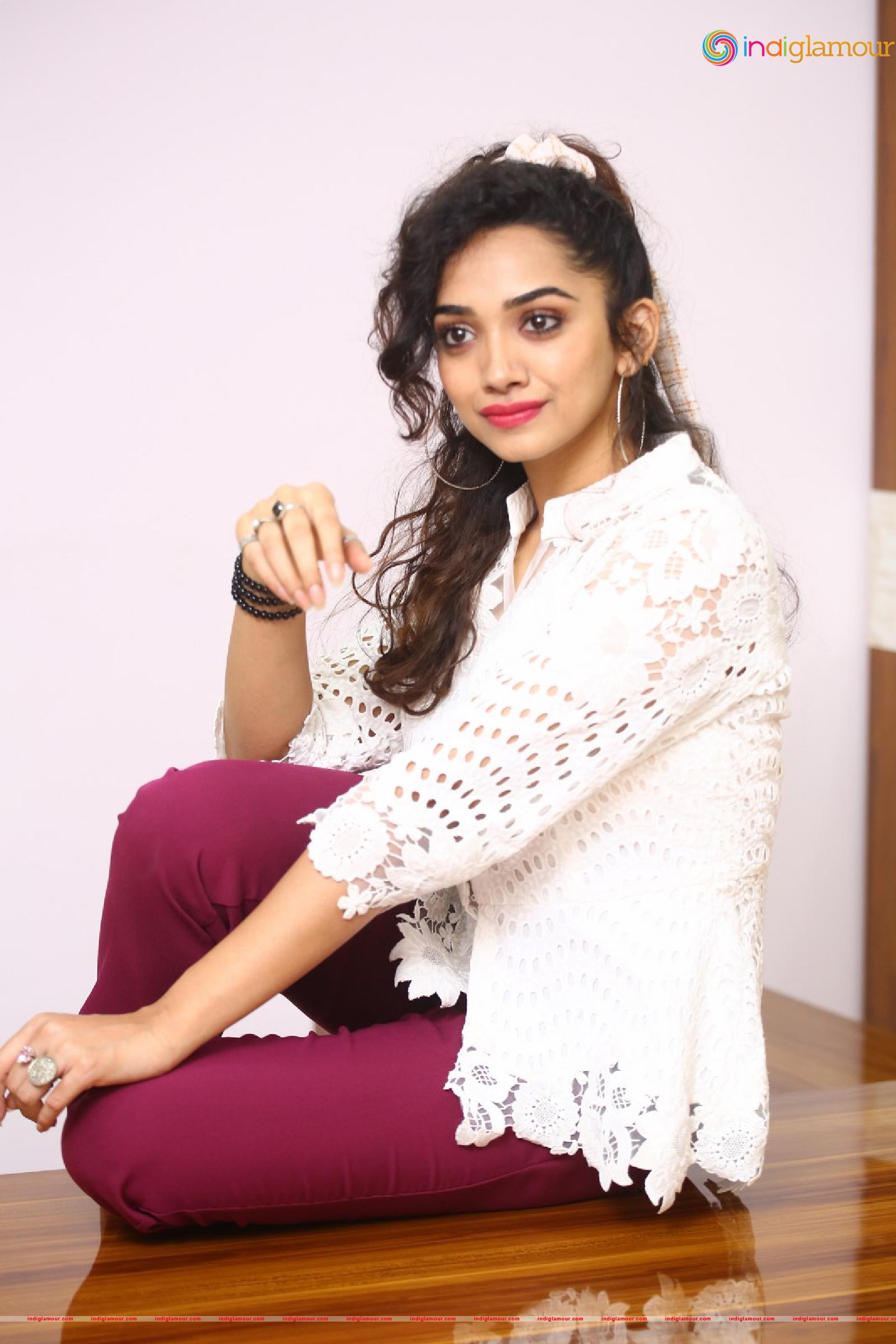 Saanve Megghana Actress hd photo