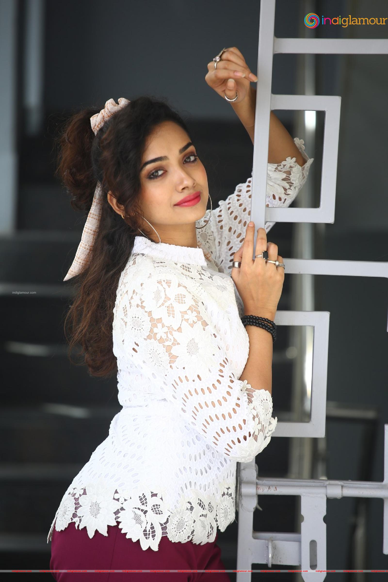 Saanve Megghana Actress hd photo
