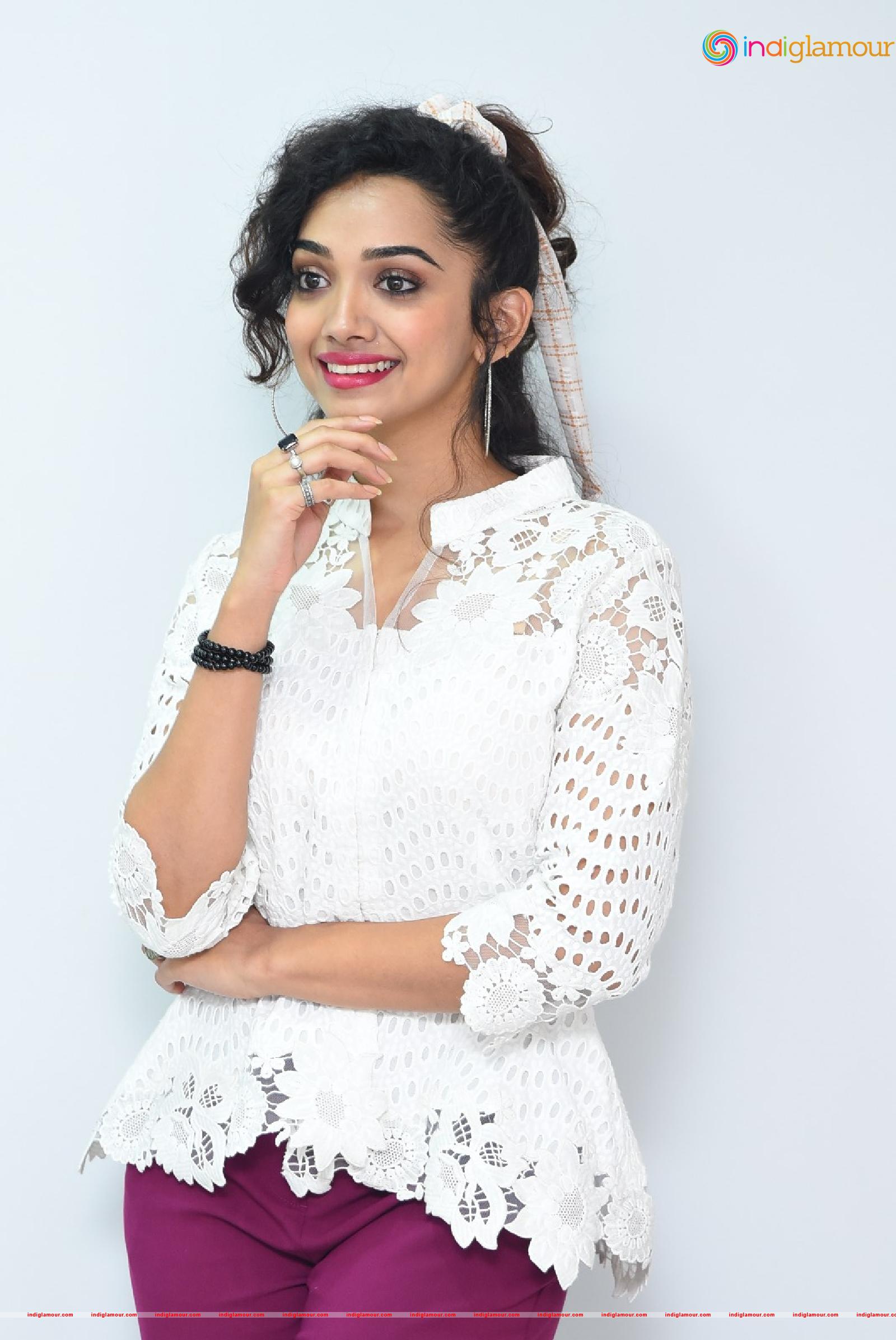 Saanve Megghana Actress hd photo
