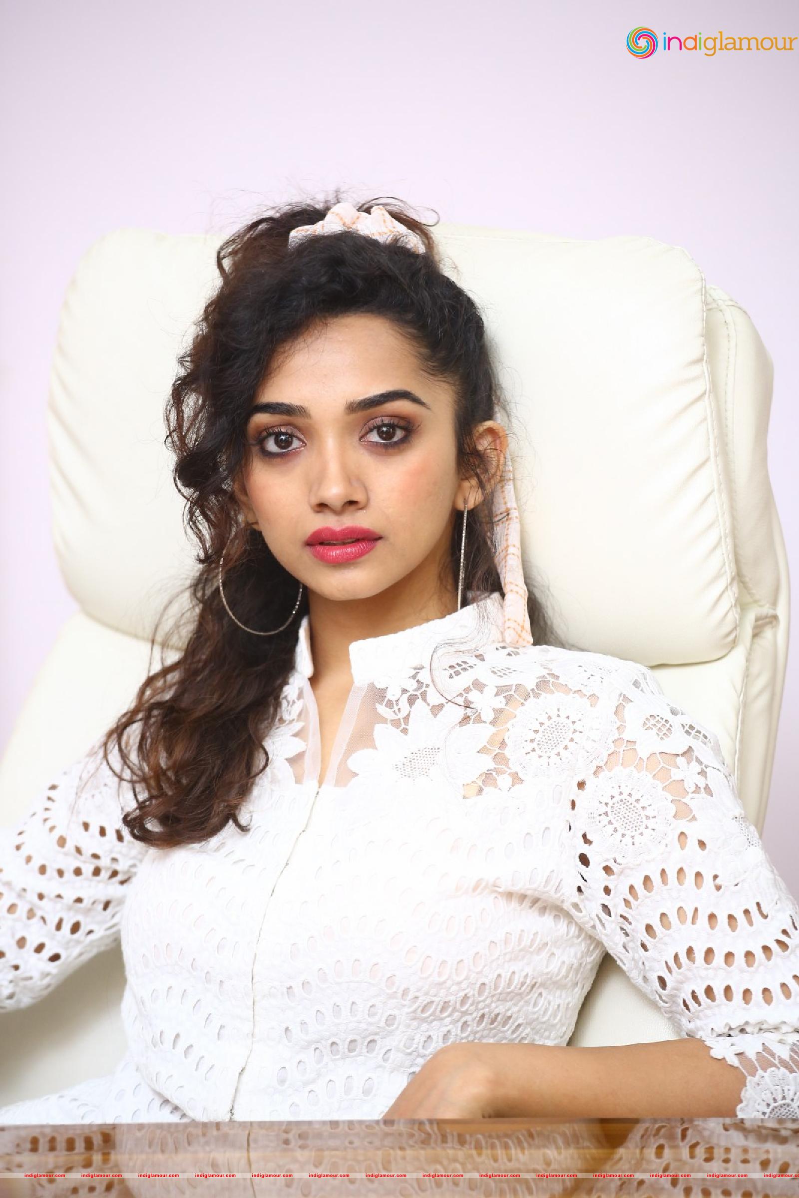 Saanve Megghana Actress hd photo